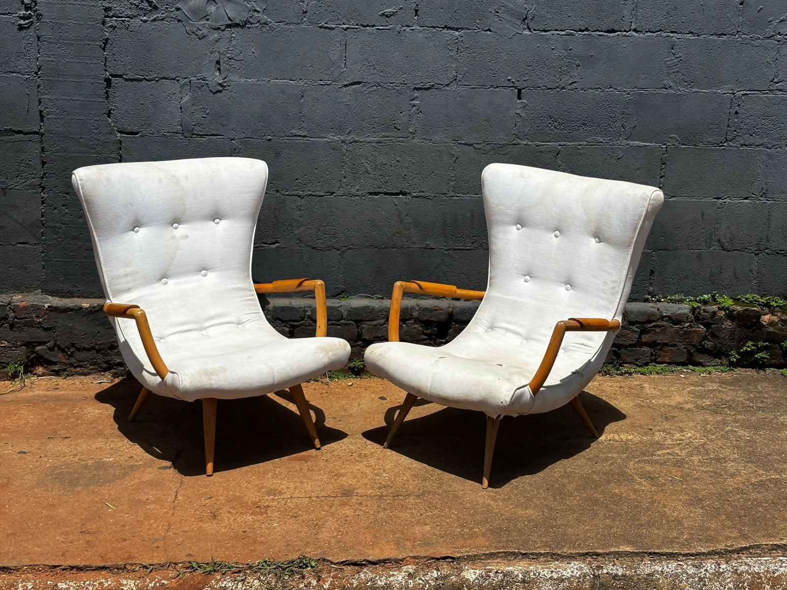 Par de Poltronas Giusepe Scapinelli