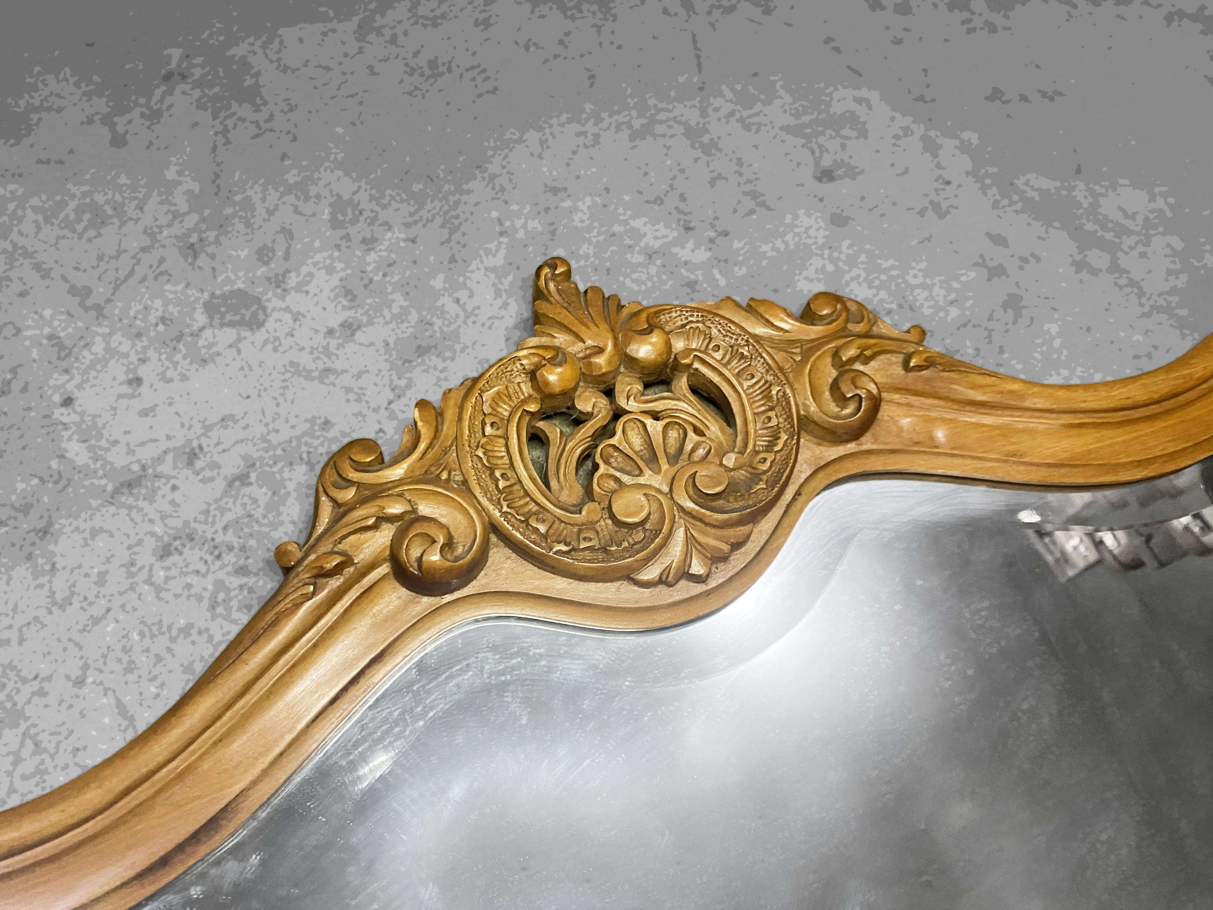 Moldura Provençal Antiga com espelho