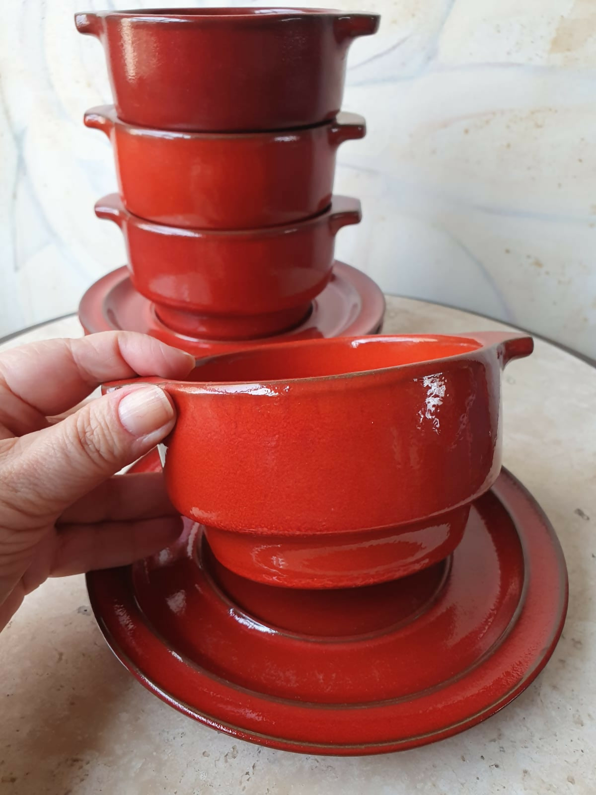 Conjunto de 4 consomês alemães em cerâmica vitrificada Waku. Lindas!
