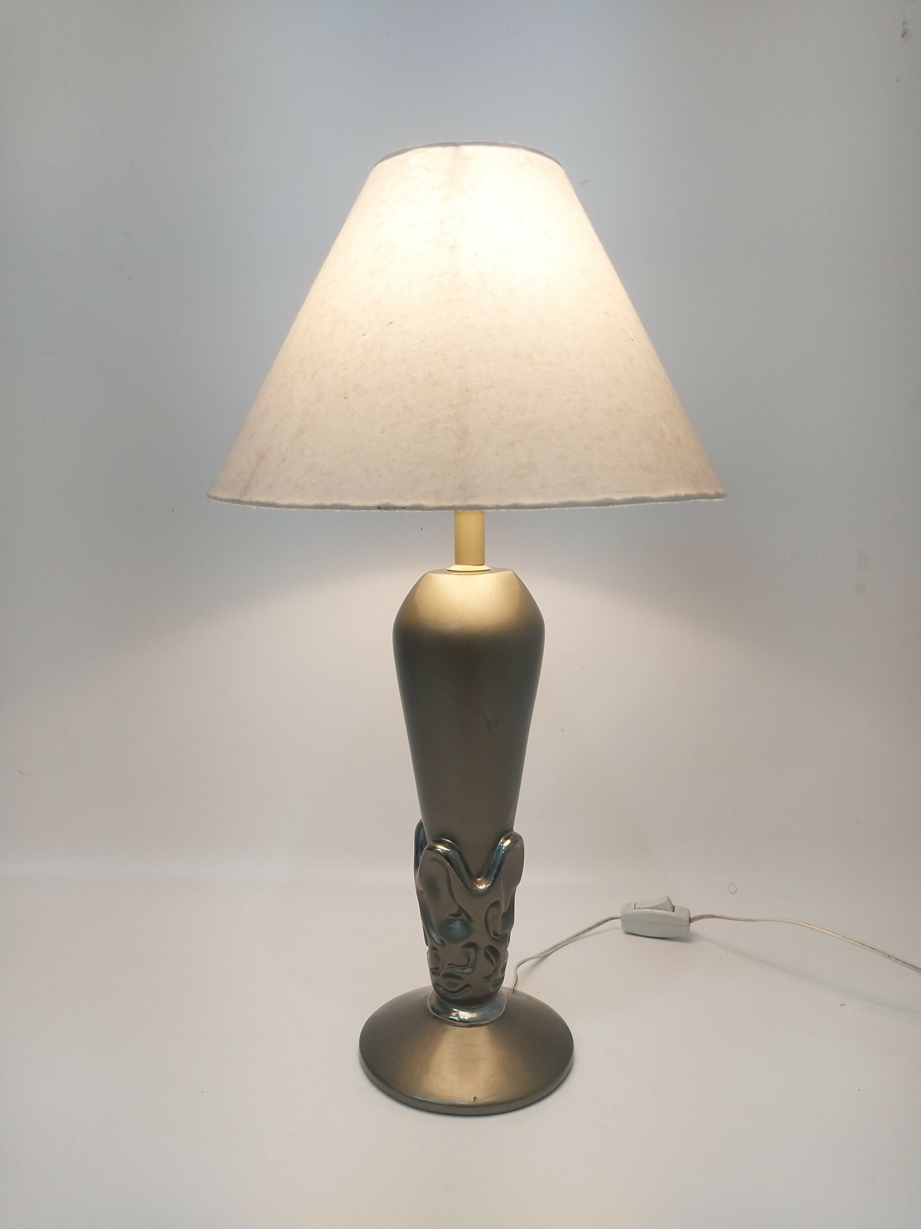 Abajur antigo em metal estilo Art Noveau