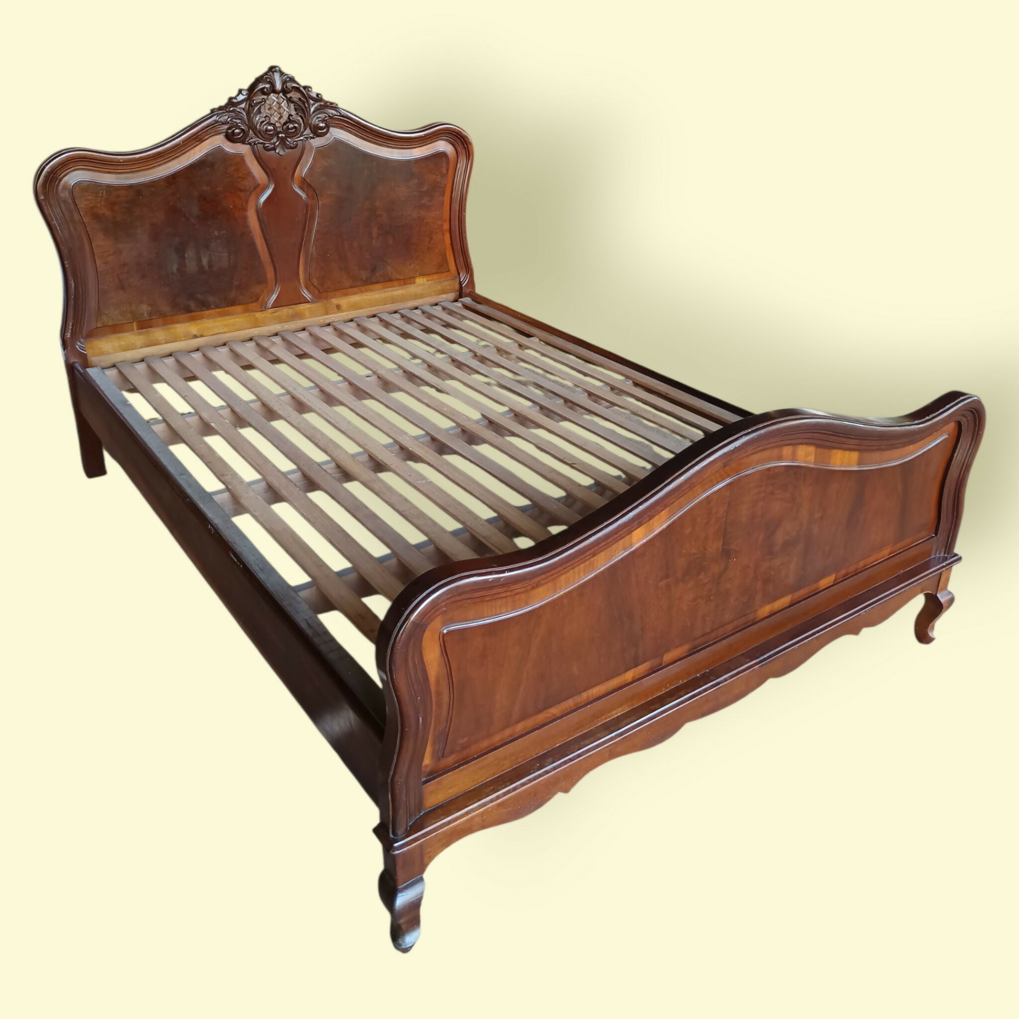 Luxuosa Cama de Casal Luís XV