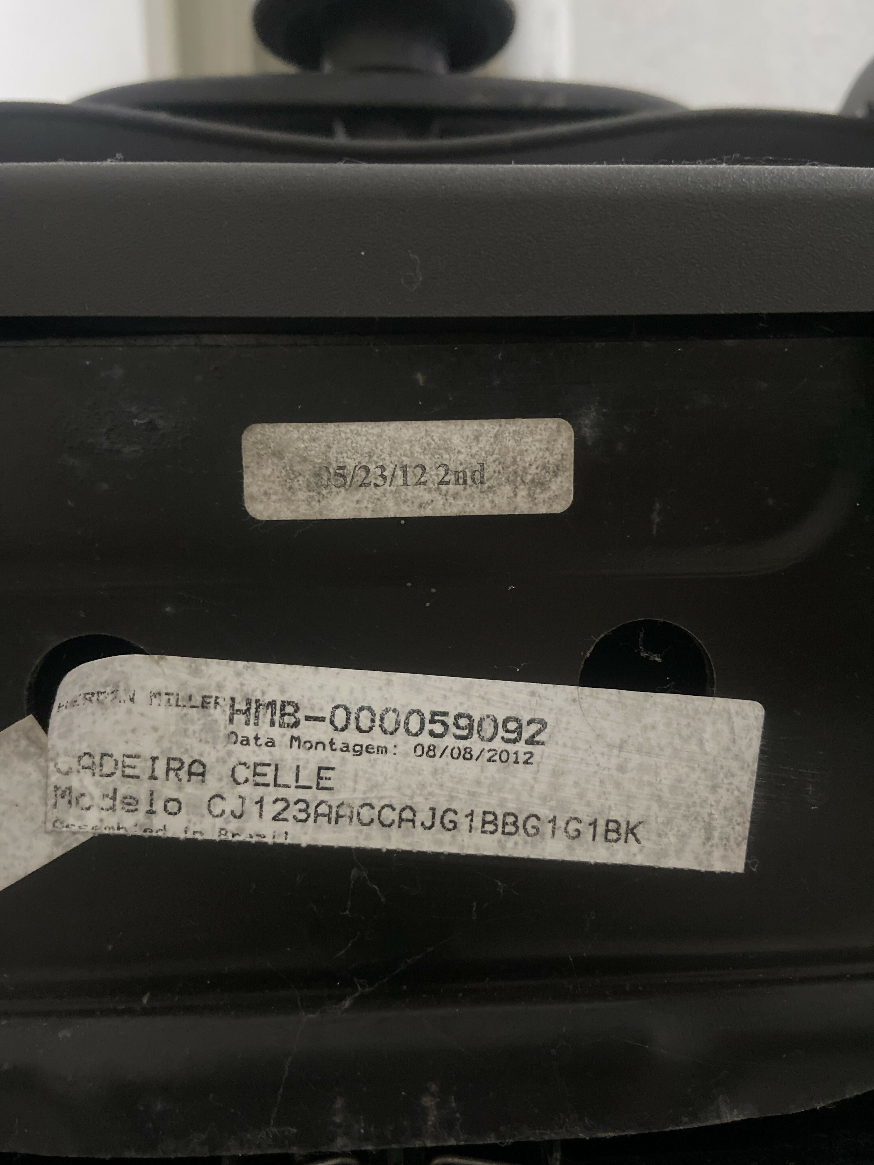 CADEIRA HERMAN MILLER CELLE