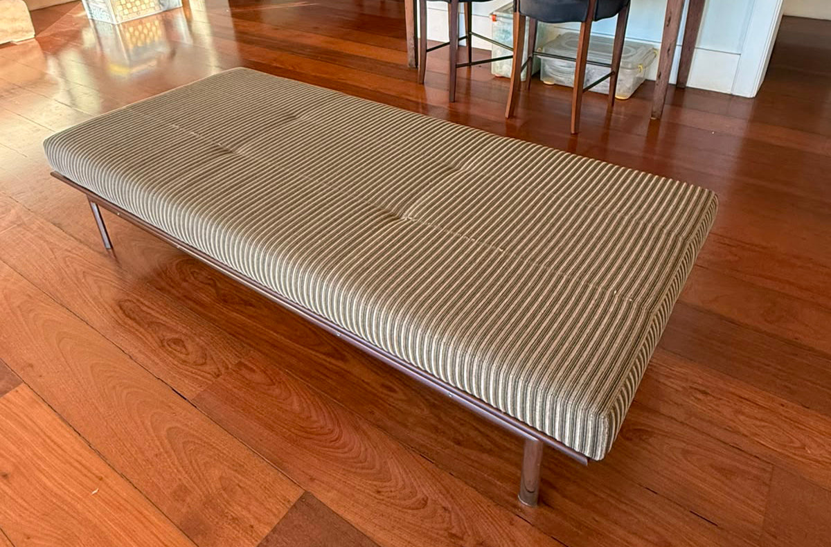 Banco Artefacto de aço cromado com tecido listrado (182 x 80 x 42)