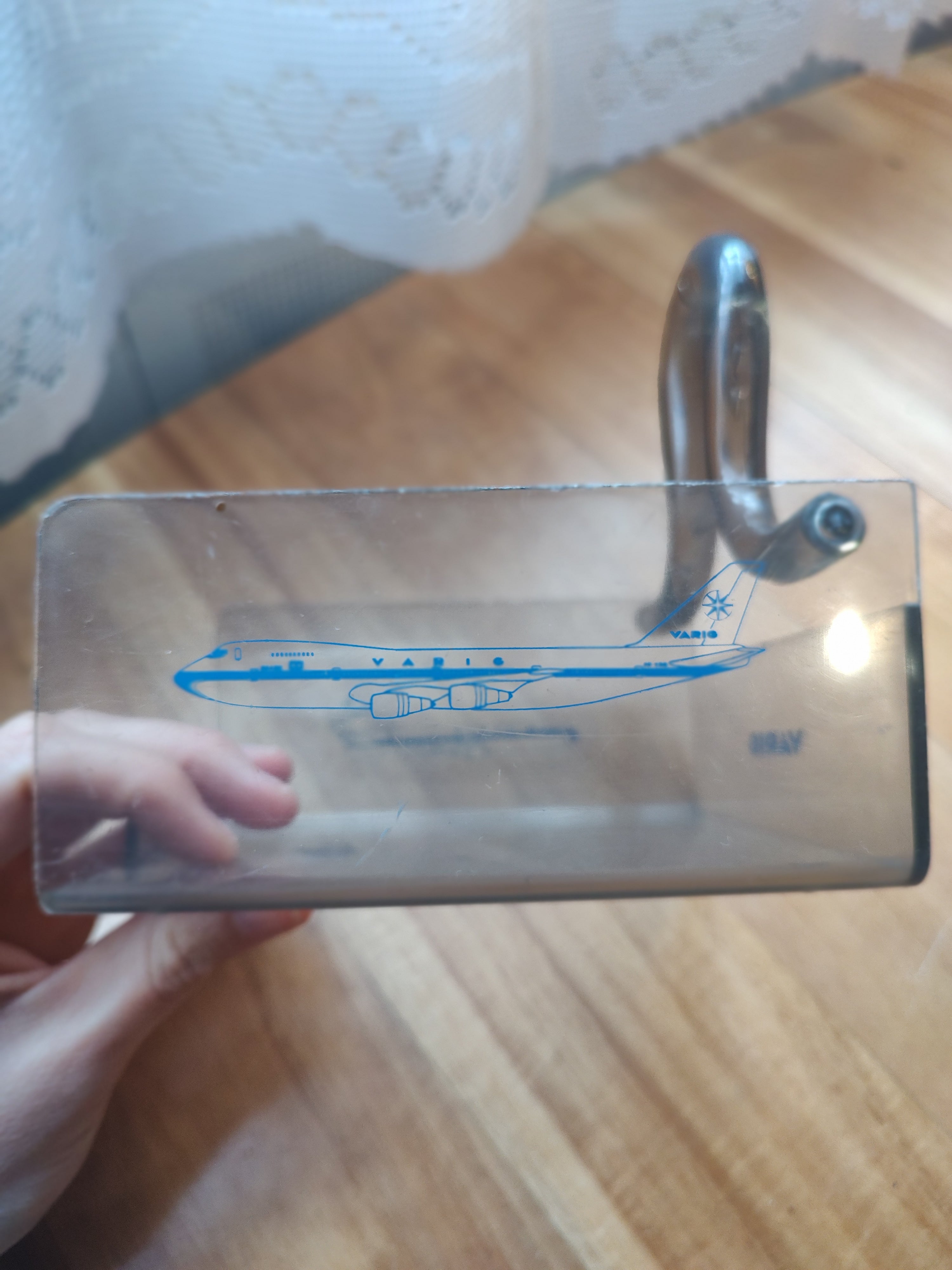 Relíquia! Antigo Portanapo (porta guardanapo) em acrílico fumê da Varig