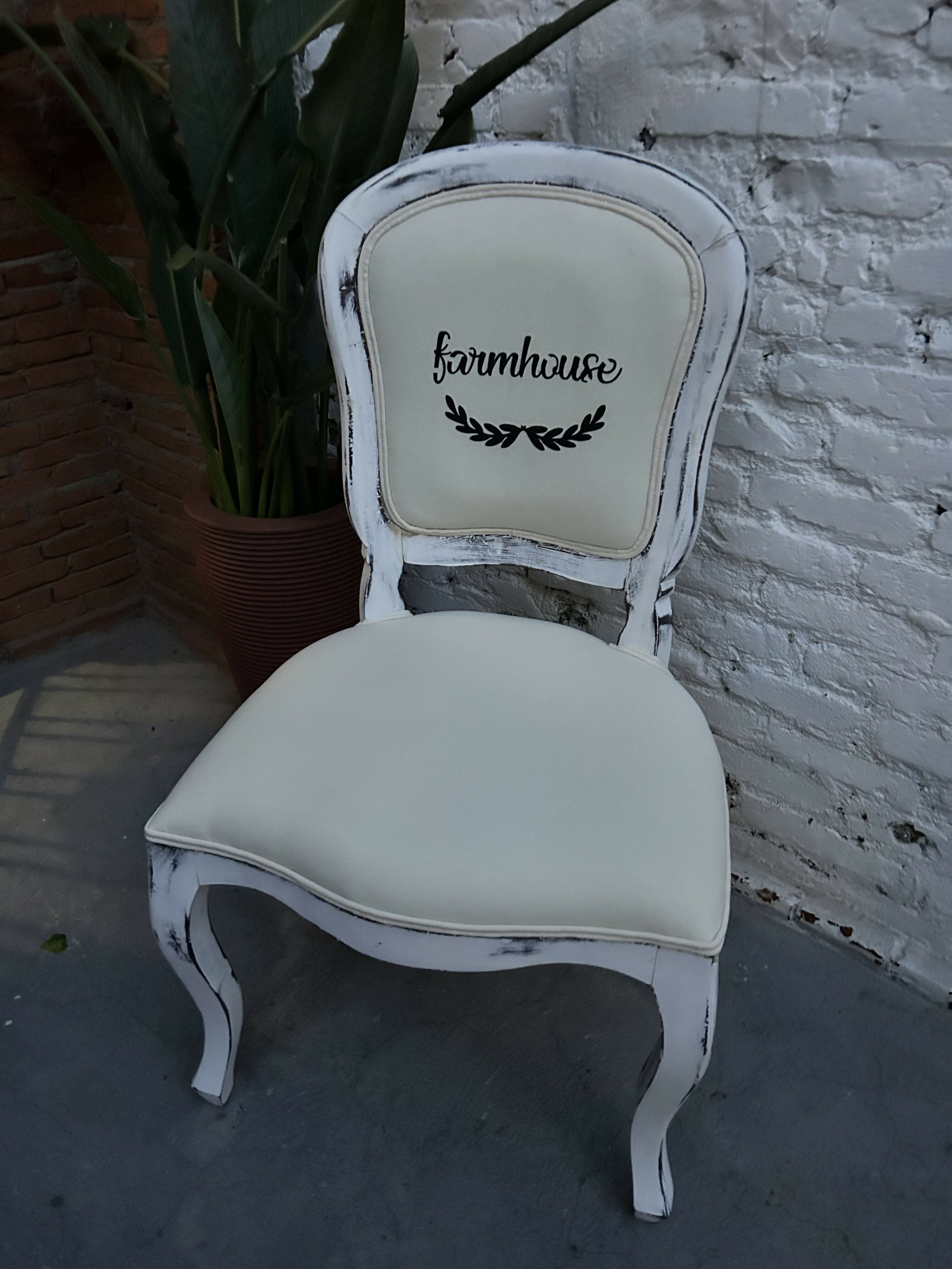 Cadeira Luiz XV restaurada e patinada