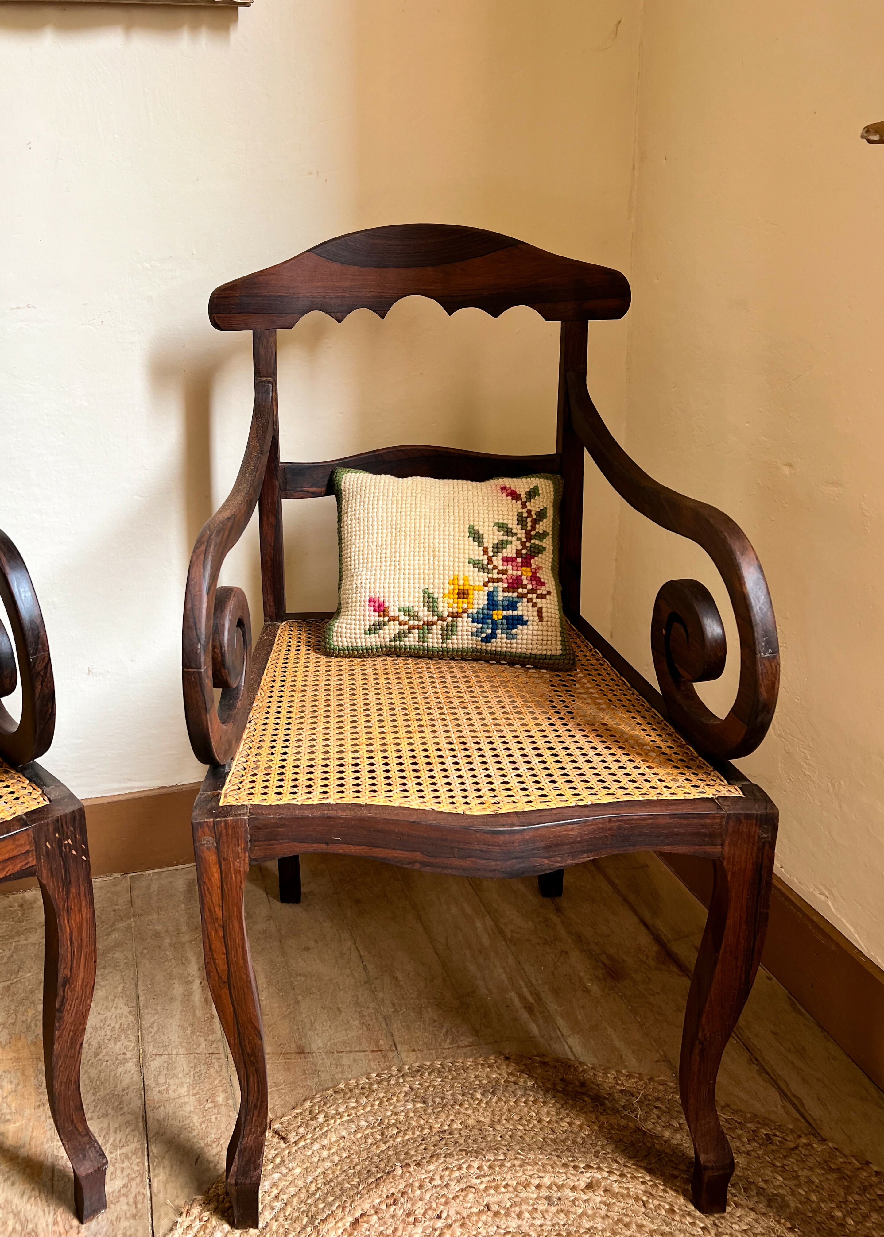 Par de Cadeiras rabo de macaco com palhinha (restauradas!)