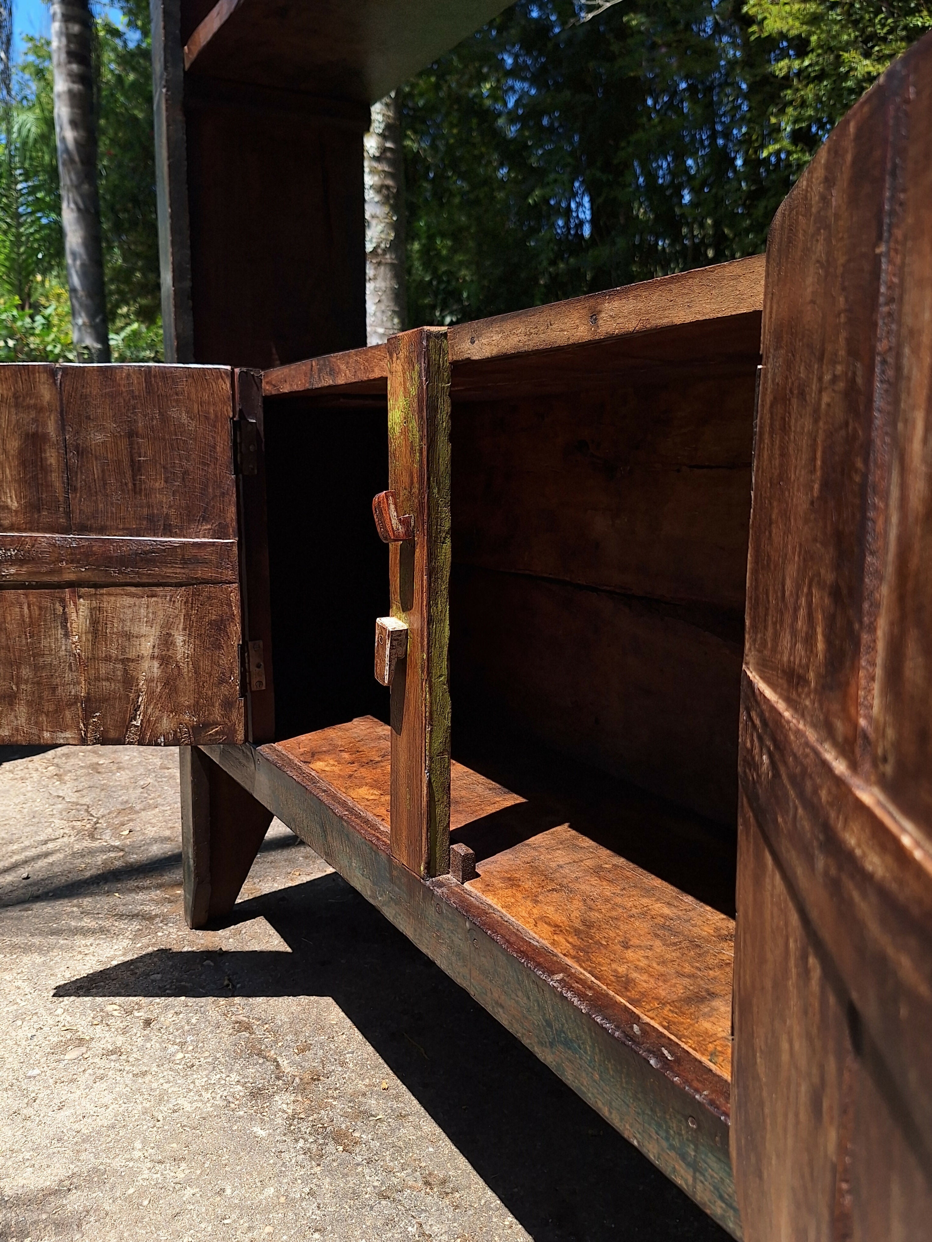 Armário / Prateleira Antiga Madeira Maciça Garimpo Mineiro