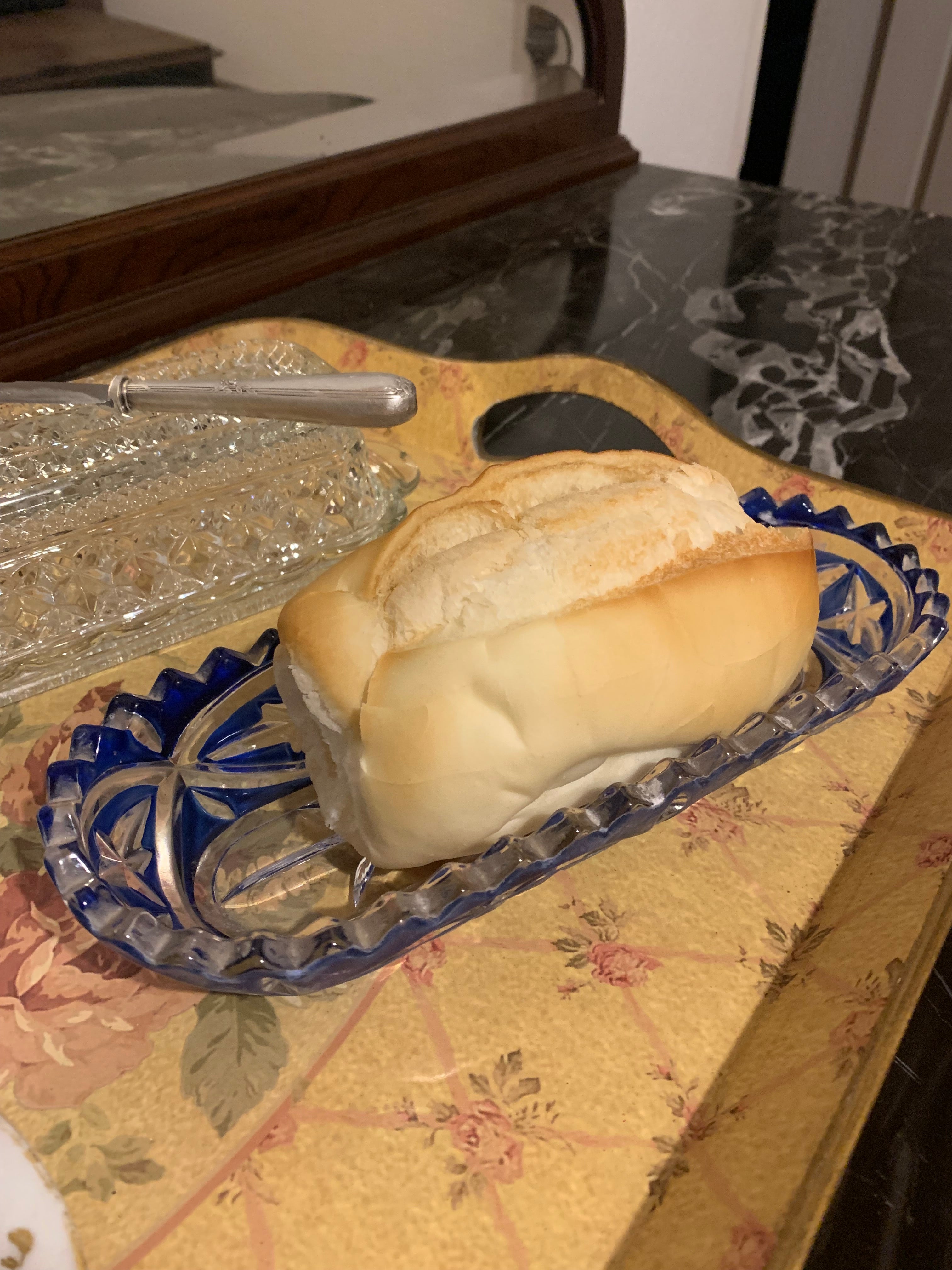 Maravilhosa pequena Travessa / Bandeja antiga em vidro com detalhes azuis