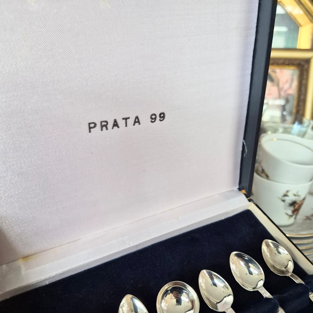 Conjunto de colheres para café, 7 peças (6 para café,  1 para açúcar) em metal espessurado à prata 99.