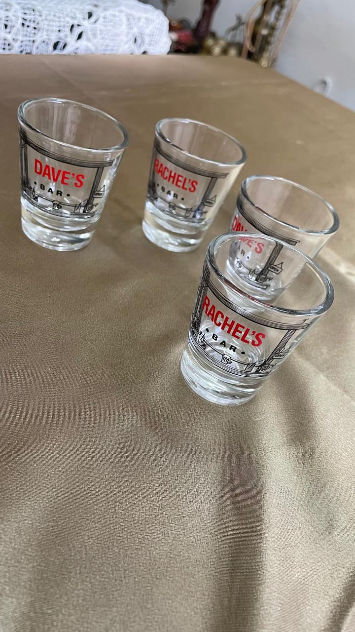 Jogo de 4 copinhos vintage para shot