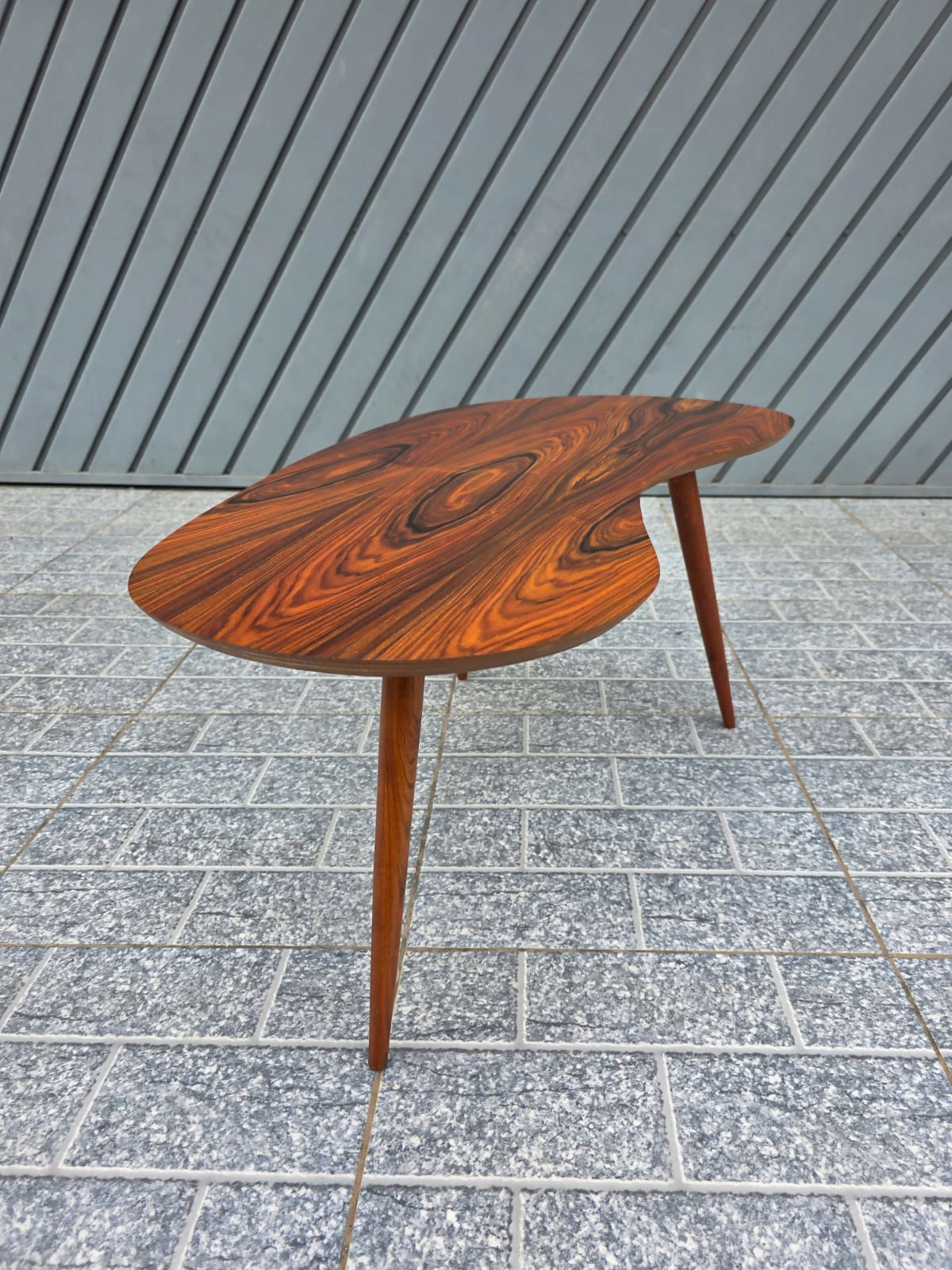 Mesa de centro "Feijão" em Pau-Ferro e Jatobá