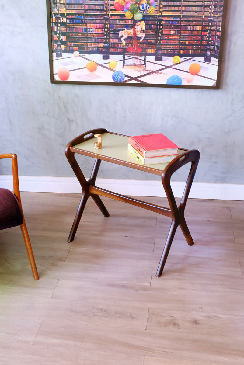 mesinha lateral - design vintage