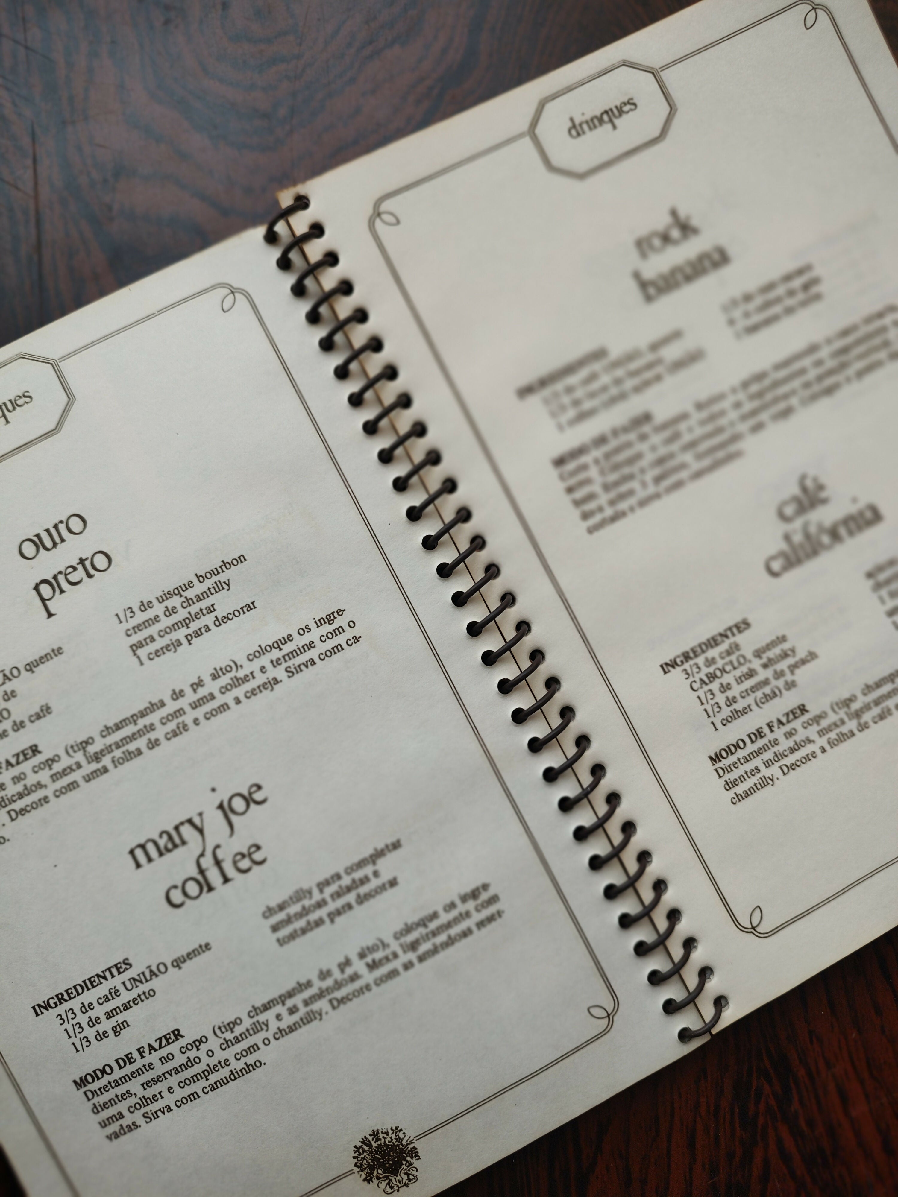 Livro Temático &quot;Café - o sabor e o prazer&quot; publicado pela União 1982