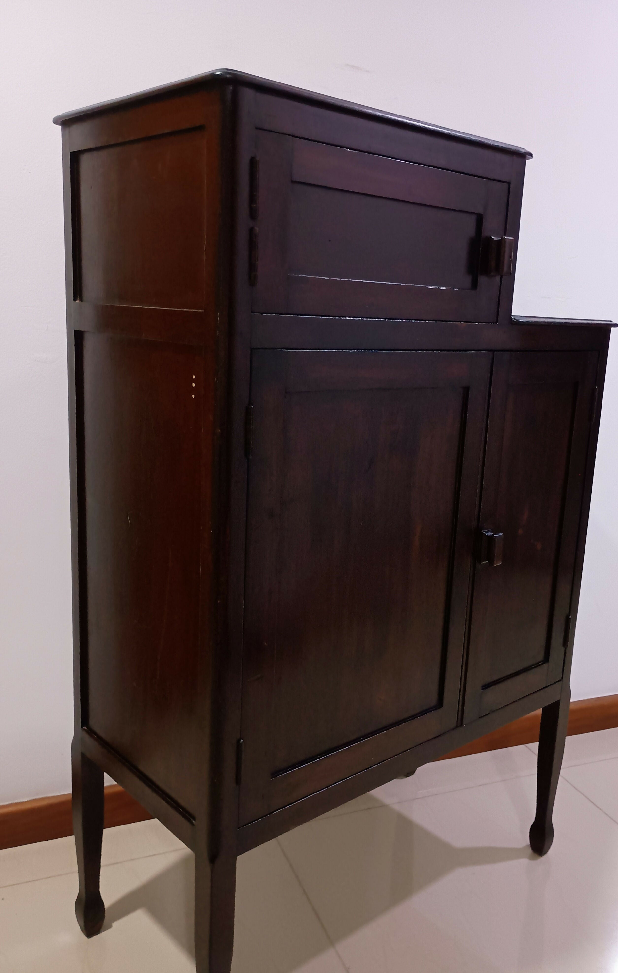 Armário antigo Brasileiro / Marcenaria Carioca 1930/1940