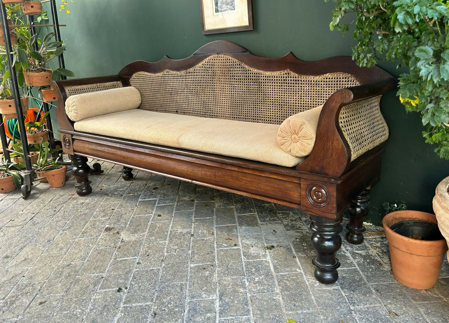 Marquesa Colonial Séc. XIX em madeira e palhinha