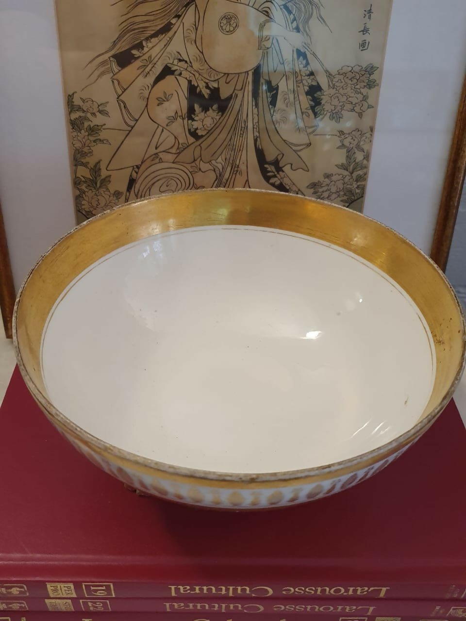 Jardiniére ou centro de mesa com pés em forma de garra de águia, em porcelana do séc XIX Estilo Império (Napoleão III)