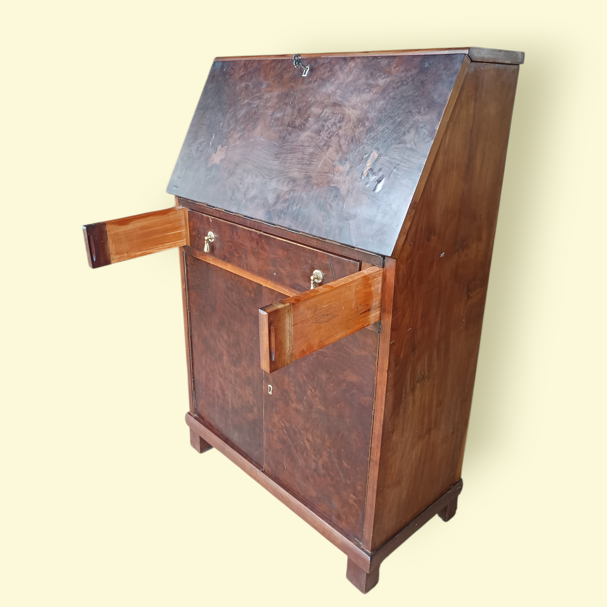 Linda Escrivaninha Secretaire com cadeira em palhinha