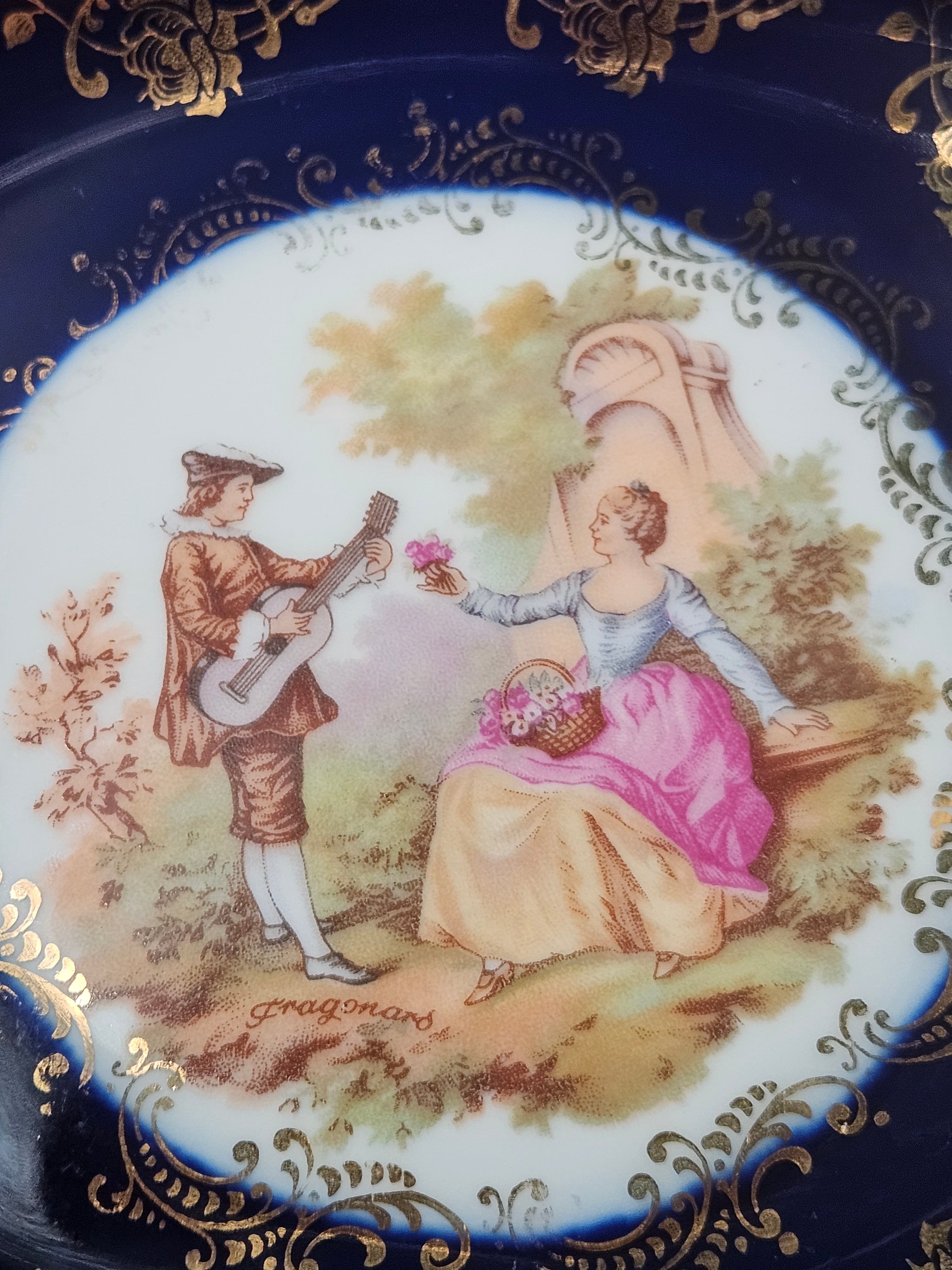 Travessa de Porcelana Limoges - Selo Ouro Fragonard - 12 cm