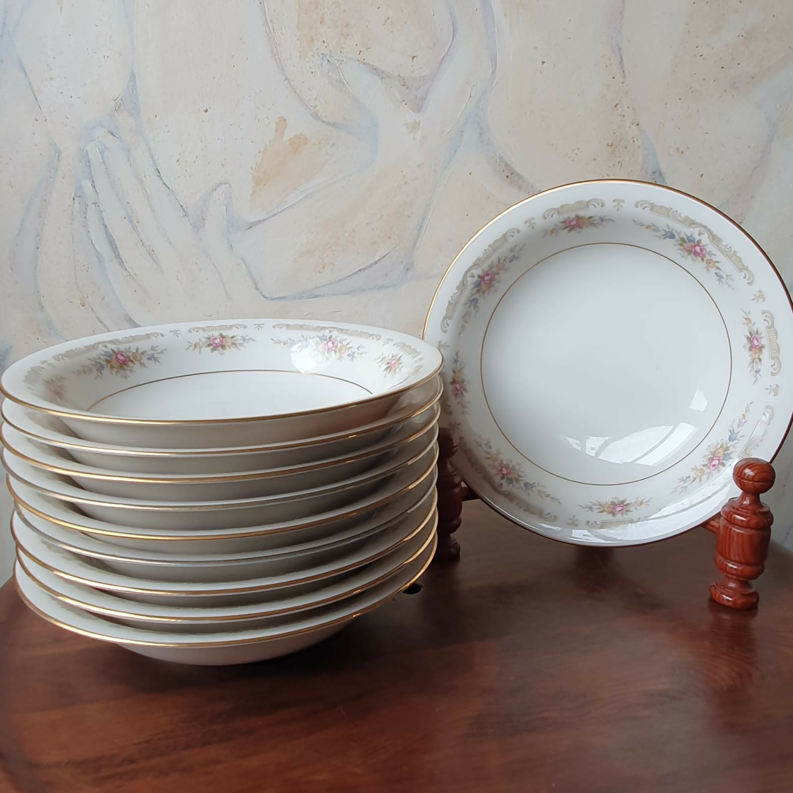 Conjunto para sobremesa 26 peças em porcelana japonesa, modelo Nittoroyal Ivory da RC Japan - Delicadíssimo e impecável
