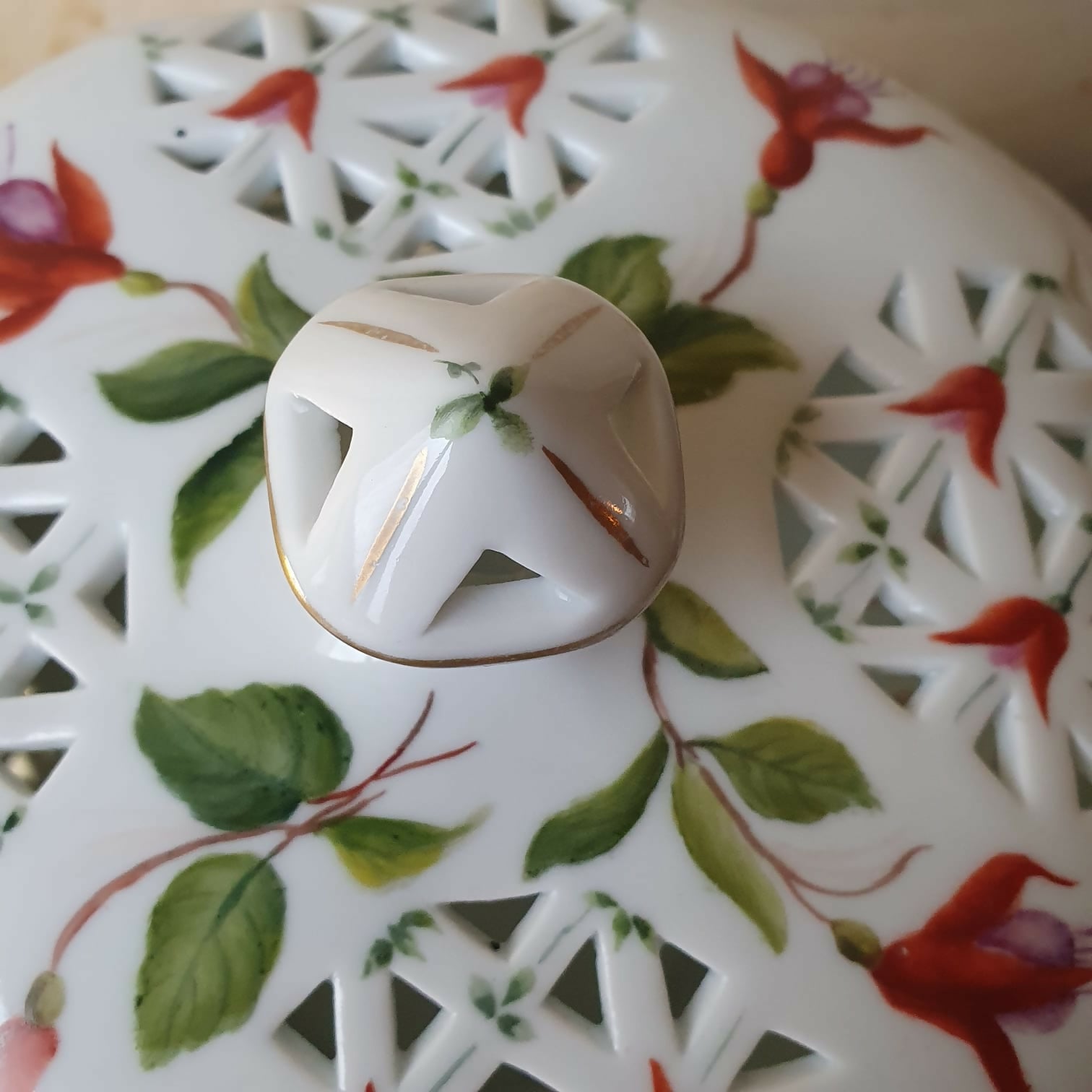 Grande Potiche bojudo em porcelana pintada à mão