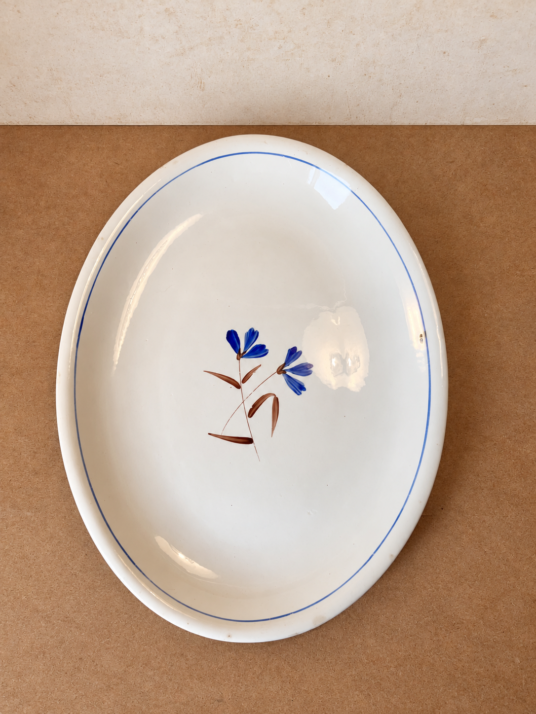 Travessa oval vintage em porcelana Santo Eugênio com decoração floral em azul (DMCPS_716)