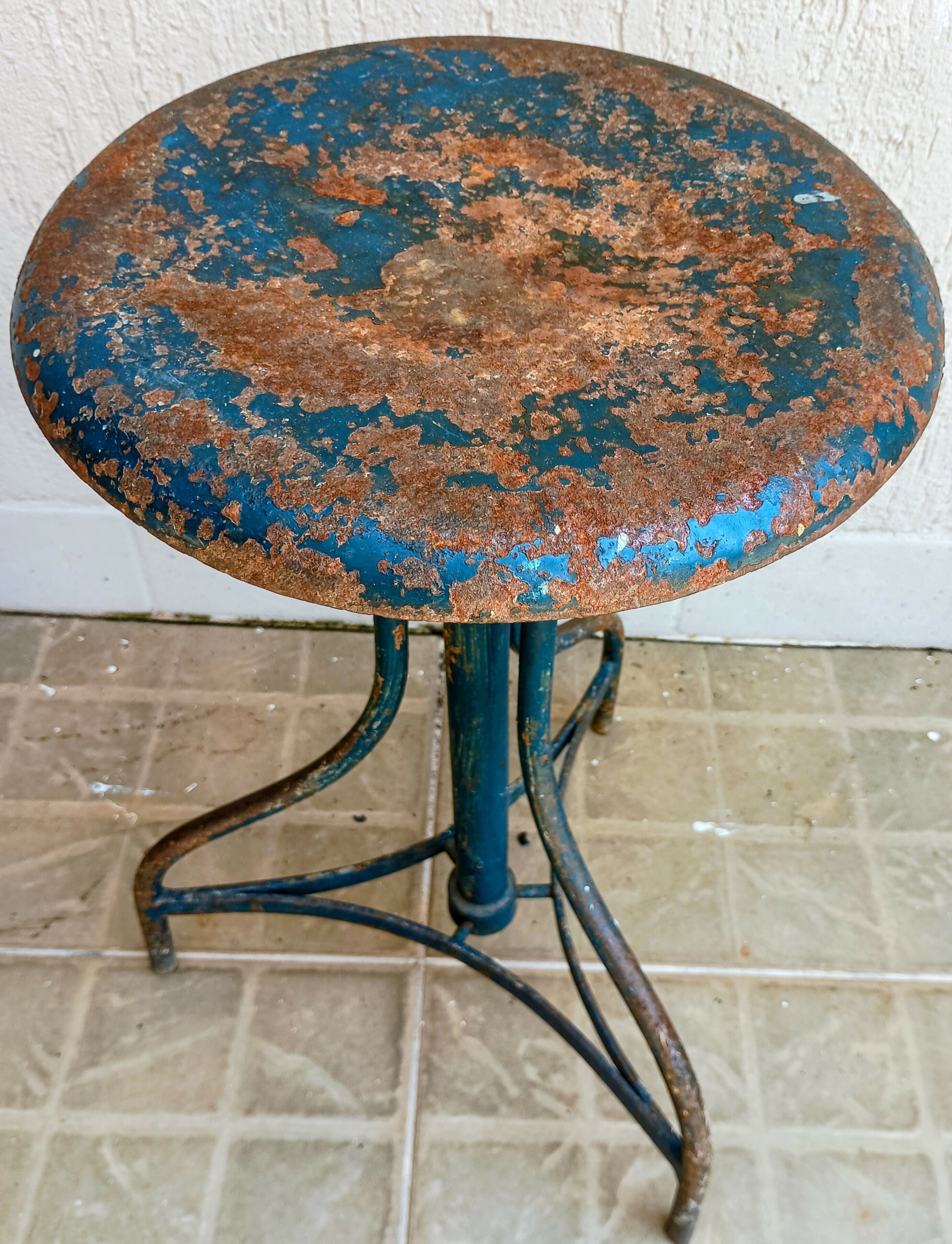 Banco Industrial Antigo Regulável em Ferro – Décadas de 1920 / 1940