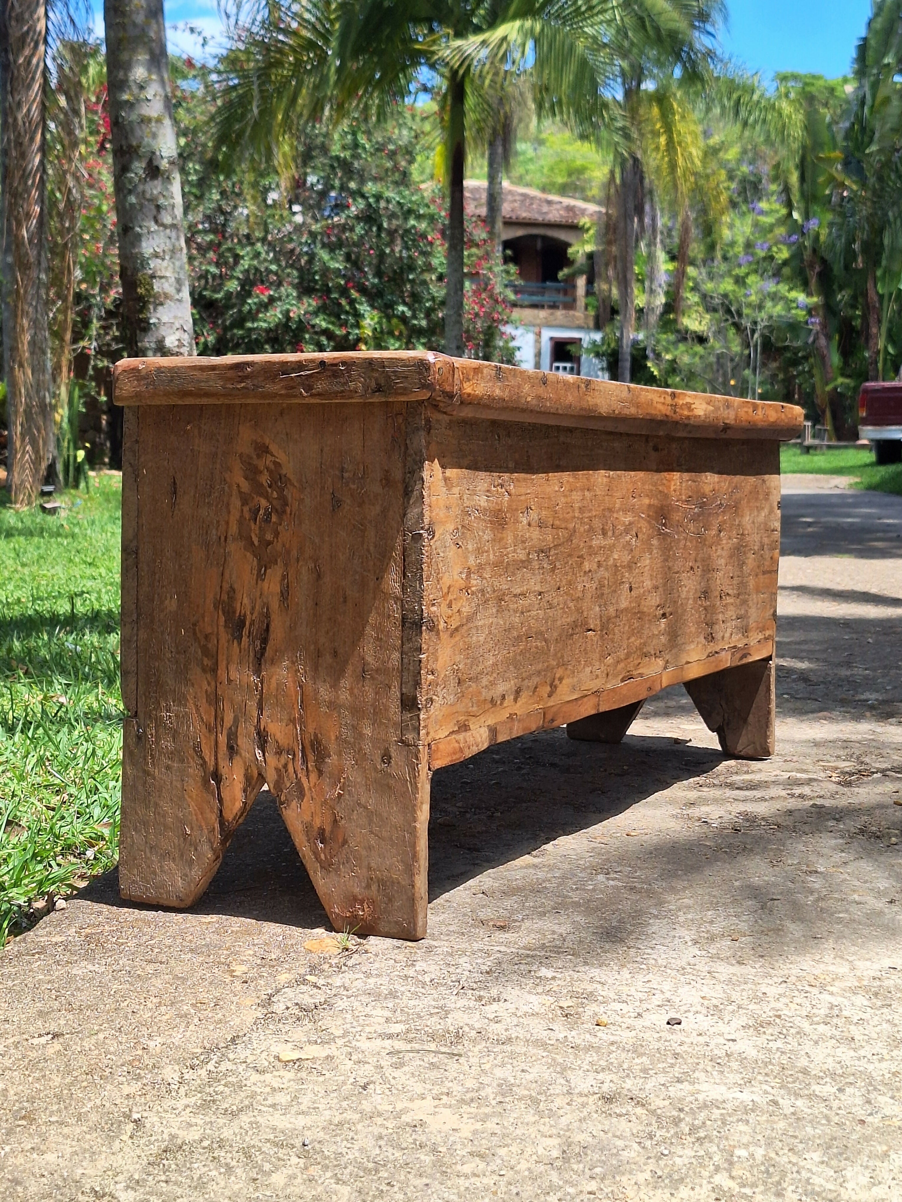 Baú Antigo Madeira Maciça Garimpo Mineiro