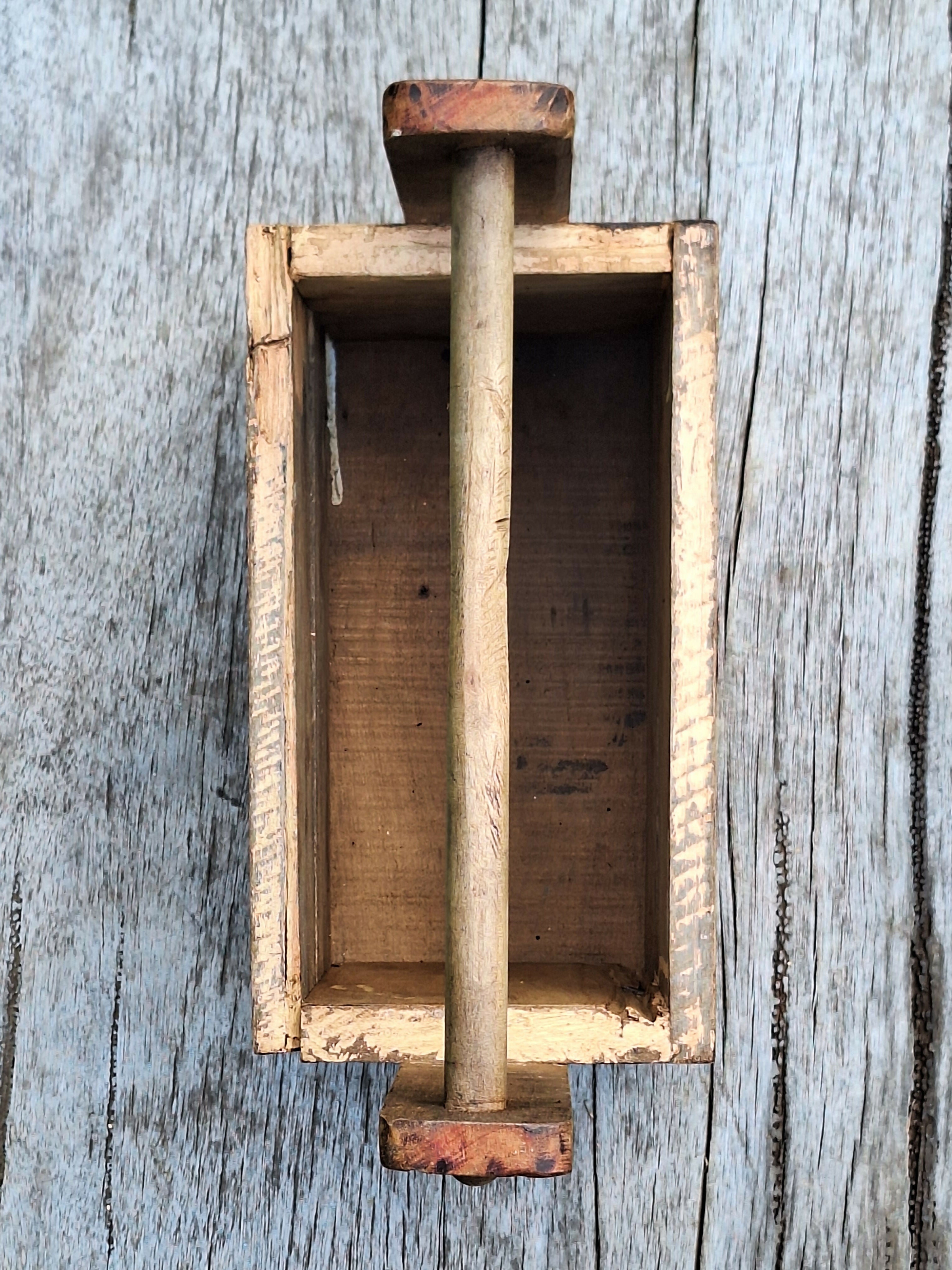 Caixa de Ferramenta Tinta Gasta Madeira Maciça Garimpo Mineiro