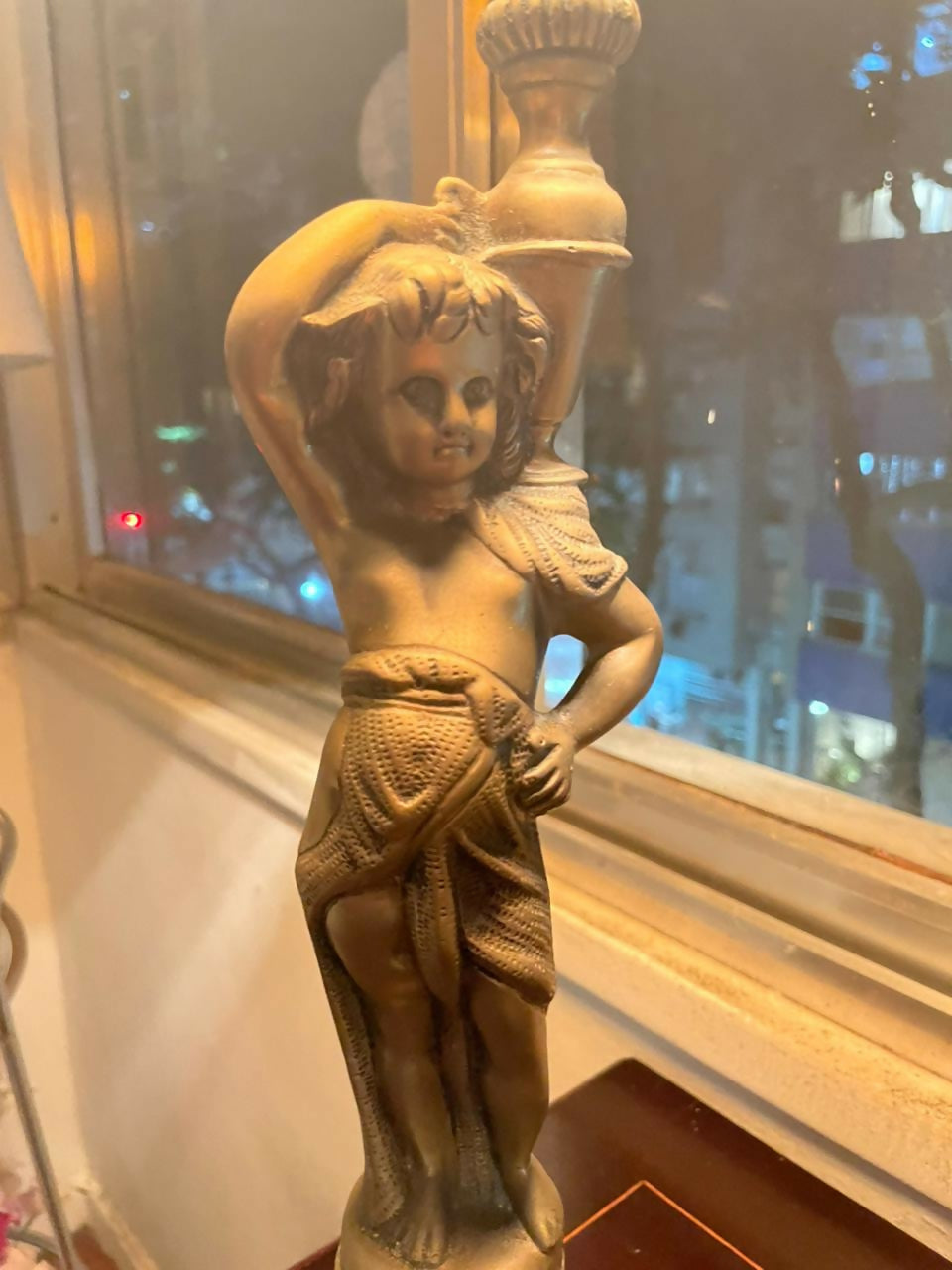 Grande Abajur em Bronze Representando um Querubim (62cm) - valor unitário