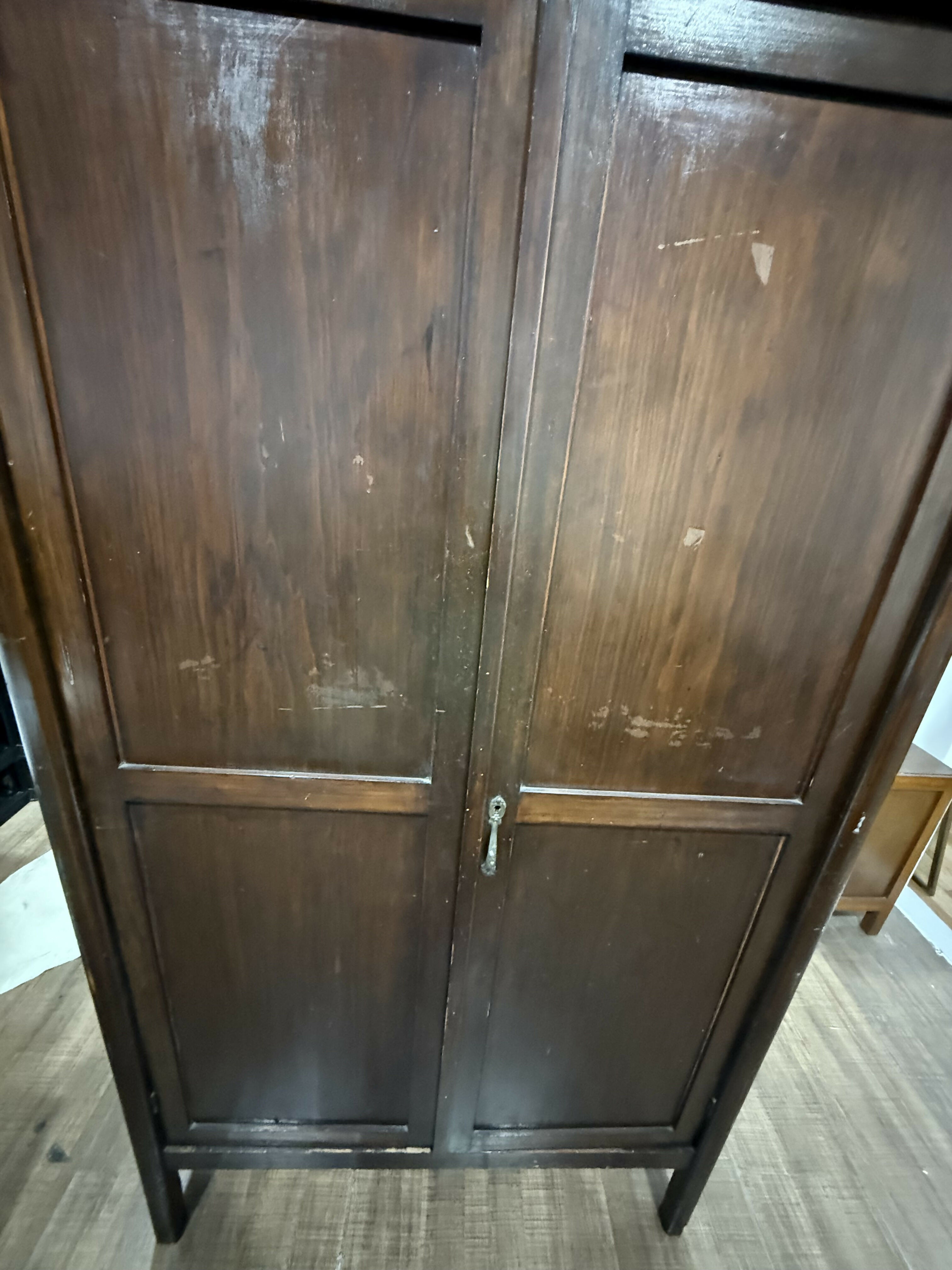 Guarda-roupa Antigo – Anos 1920/40 – Madeira Maciça