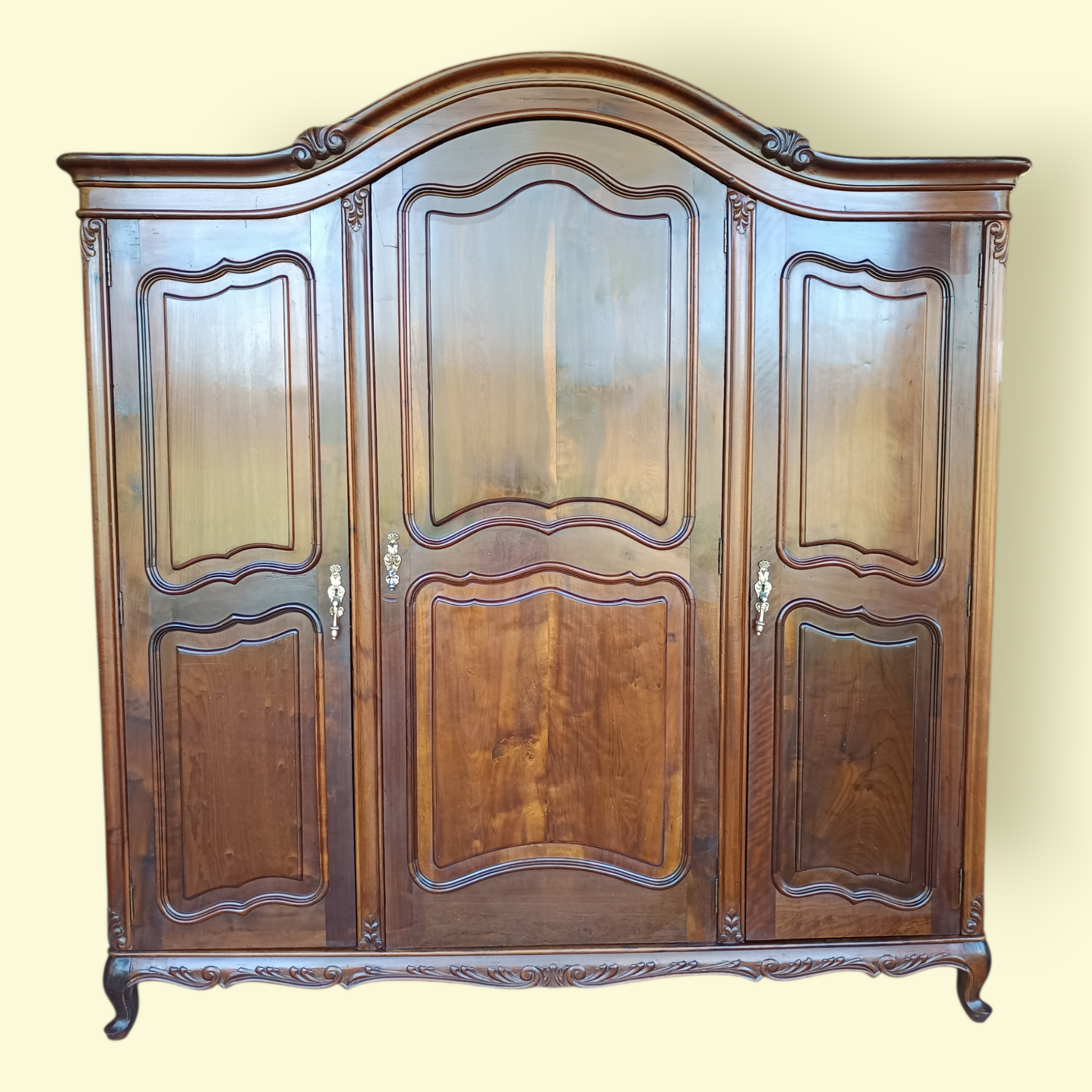 Clássico Guarda Roupas estilo Europeu