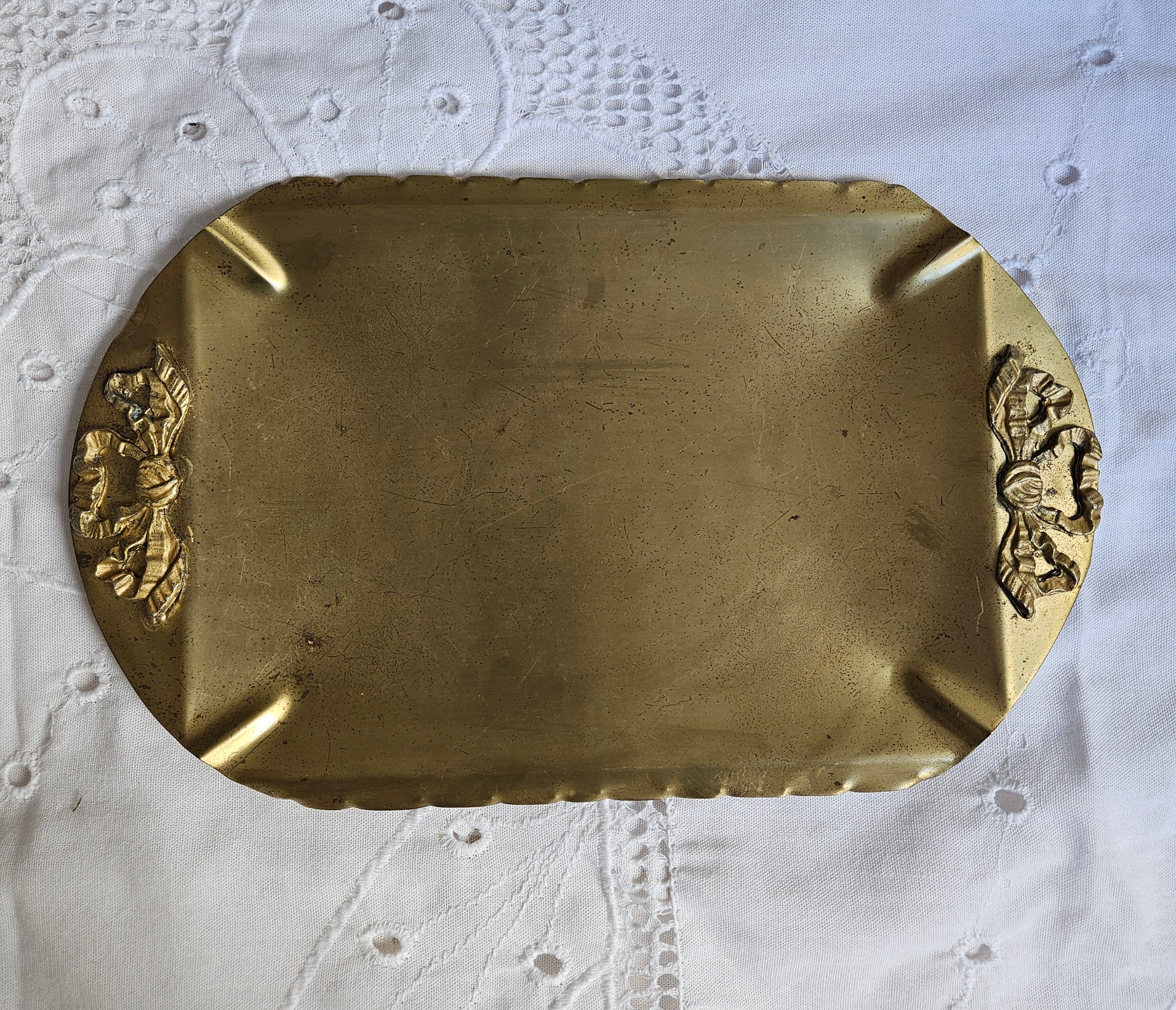 Bandeja de Lavabo Italiana em Latão Legítimo com Laços - Anos 50/60