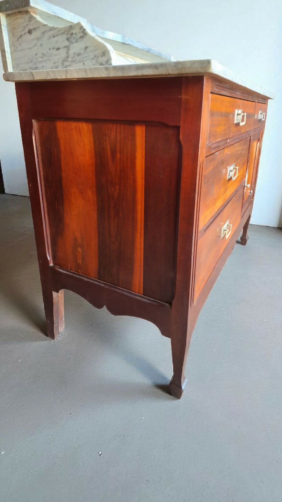 Cômoda Lavatório de 1923