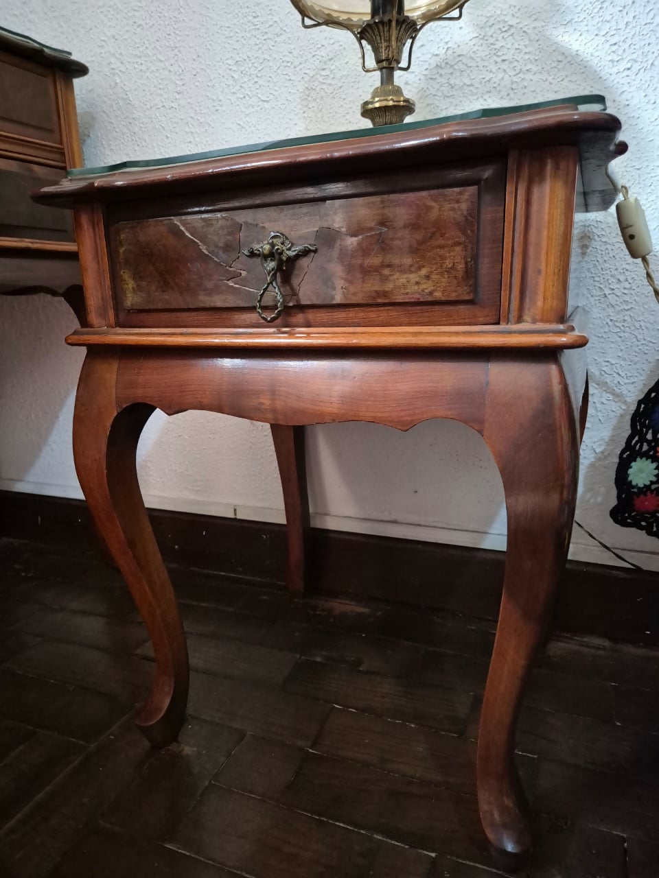 Par de mesa de cabeceira Provençal Luís XV