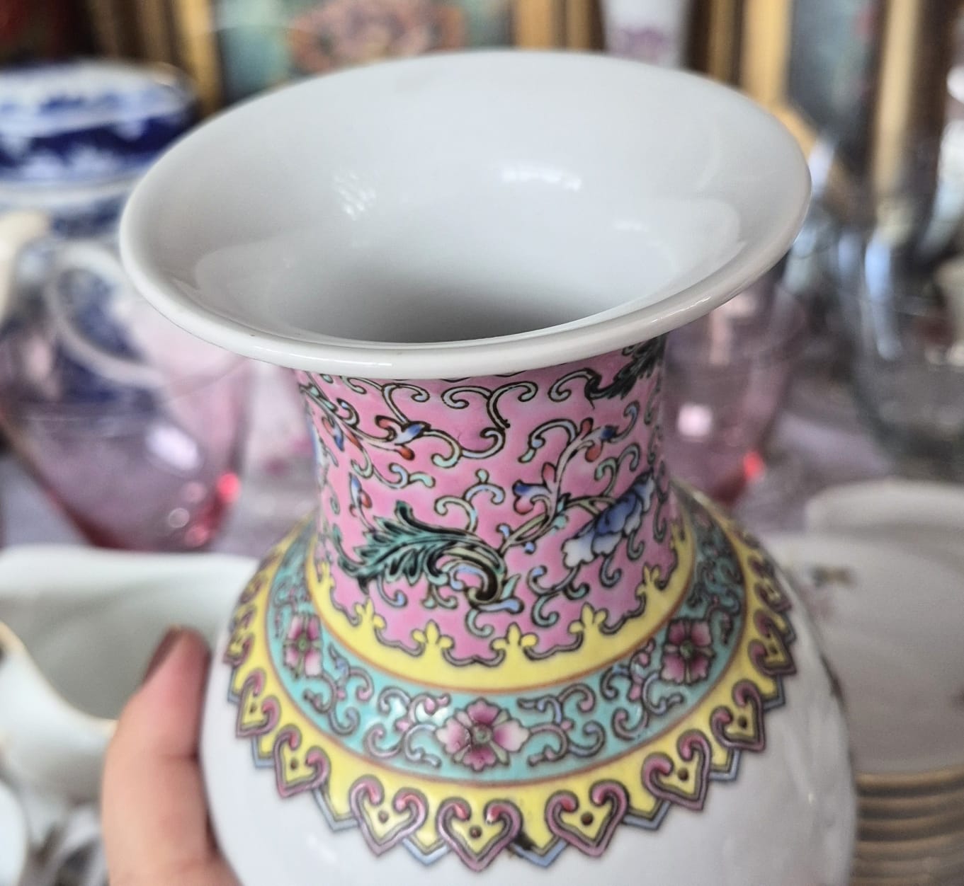  Vaso em porcelana chinesa vintage Família Rosa.  Lindo e impecável.