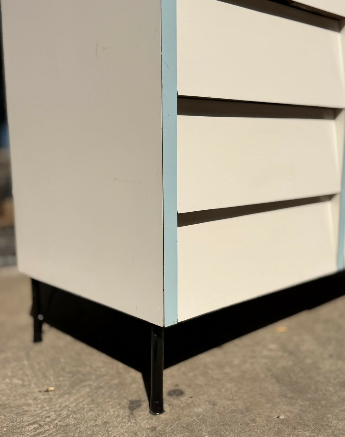 Cômoda anos 70 em Fórmica