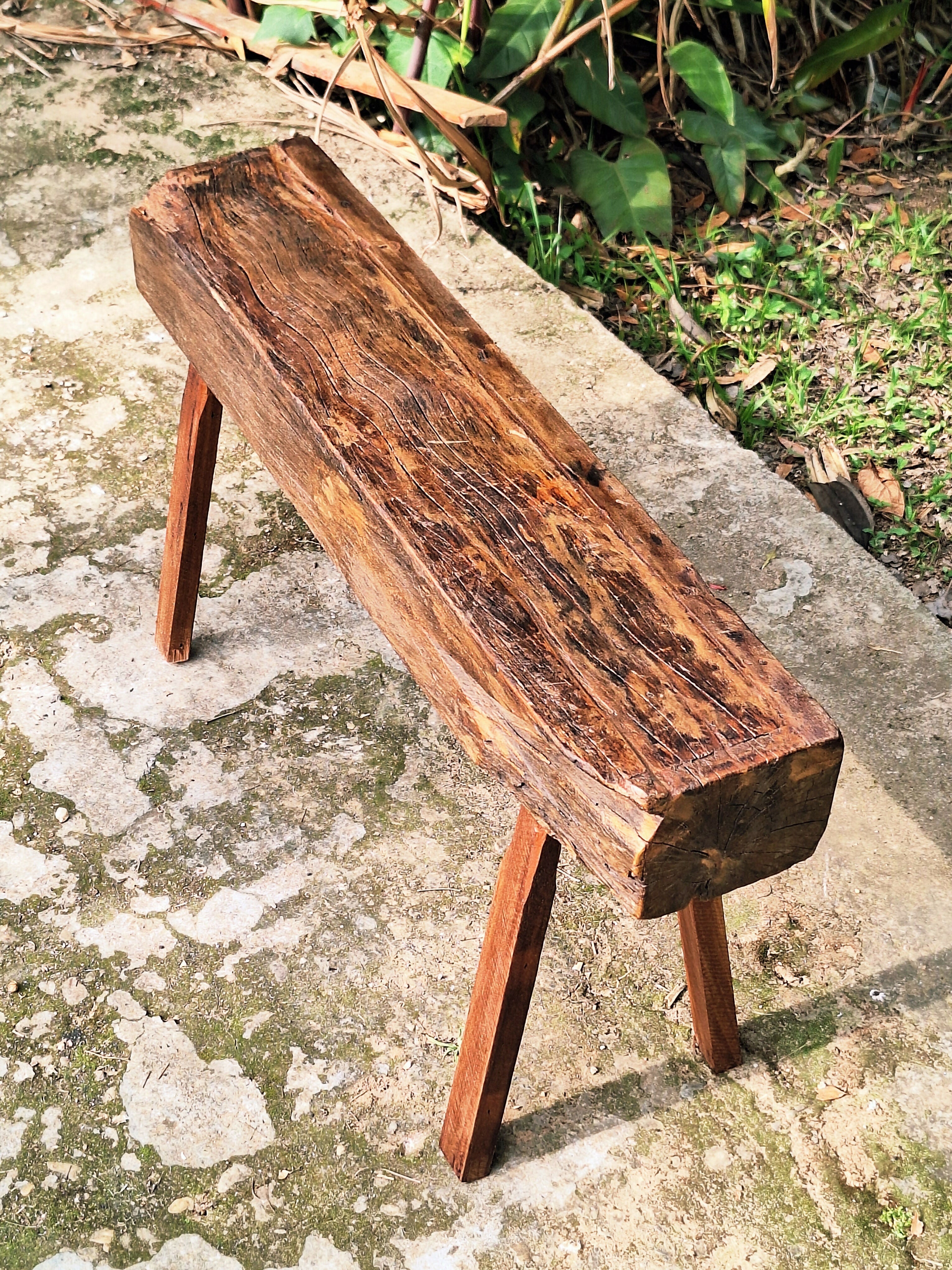 Banco de Dormente Rústico Madeira Maciça Garimpo Mineiro