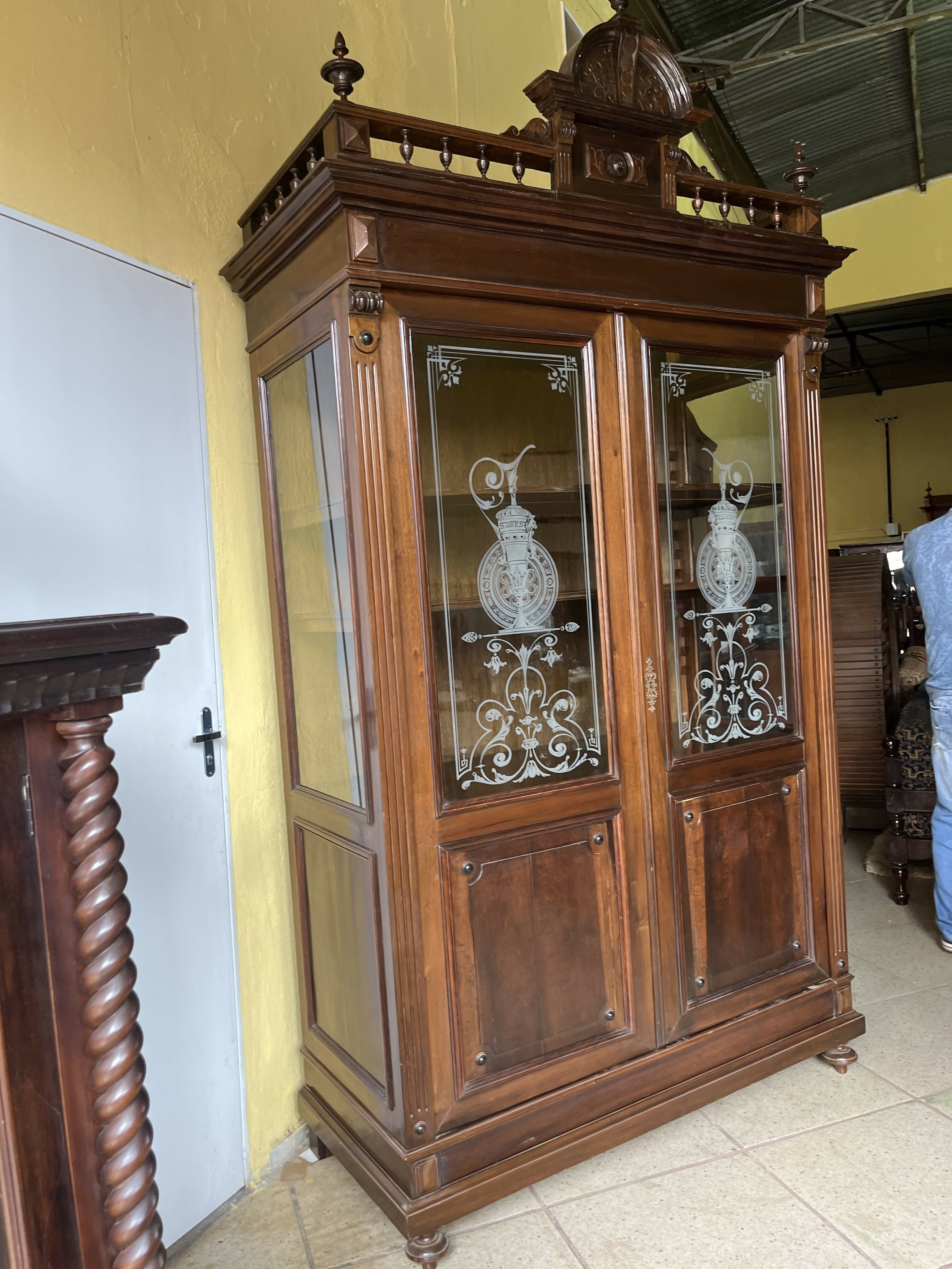 MAGNÍFICA CRISTALEIRA IMPÉRIO PORTUGUESA