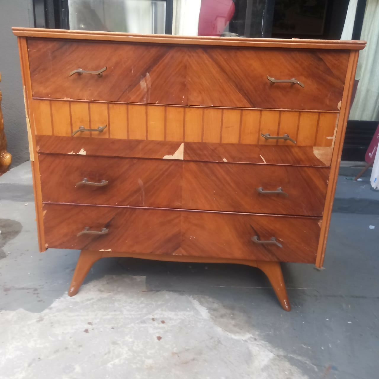 Cômoda pé palito para restauro