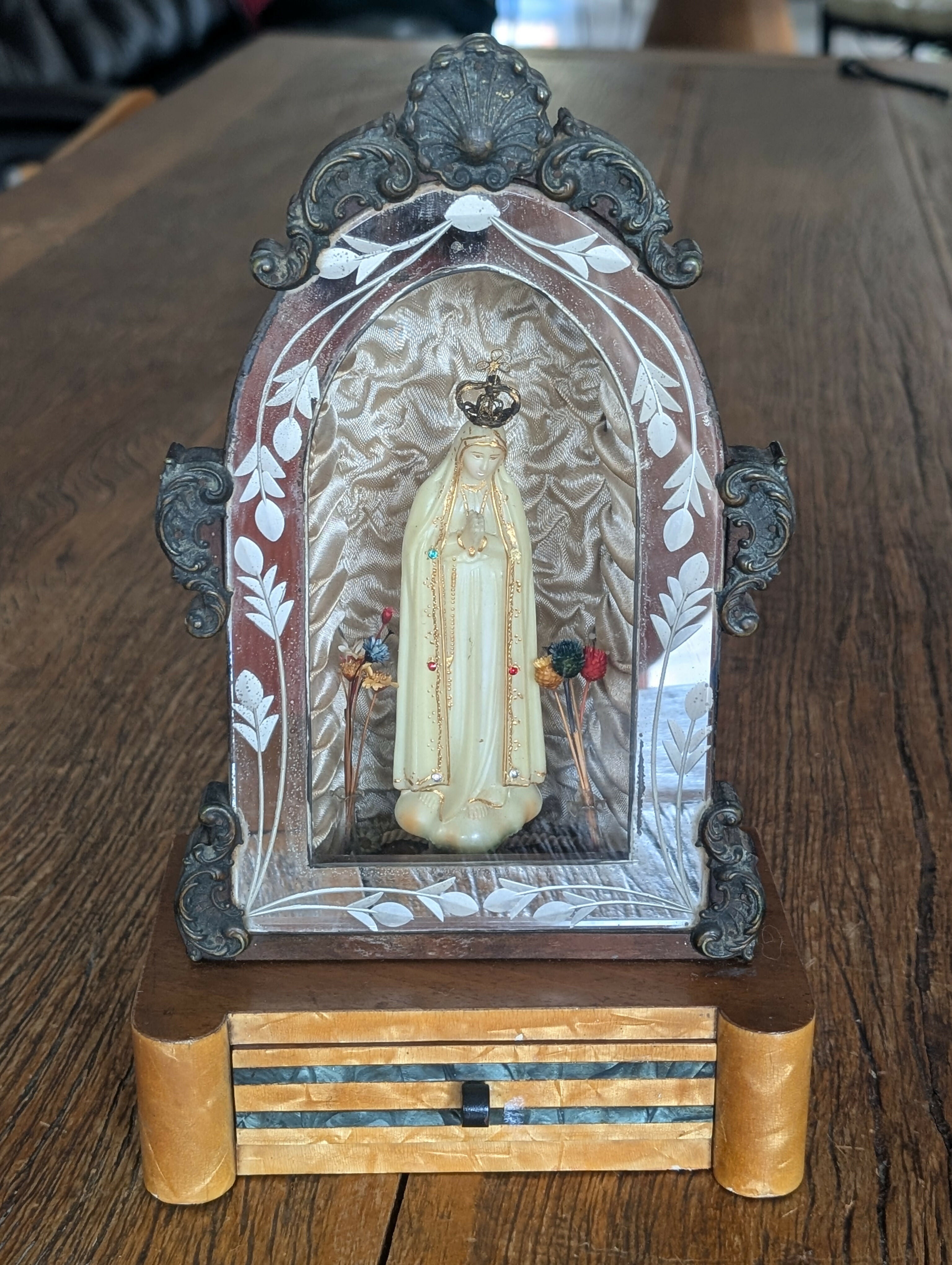 Antigo oratório Art Deco - Nossa Senhora de Fátima