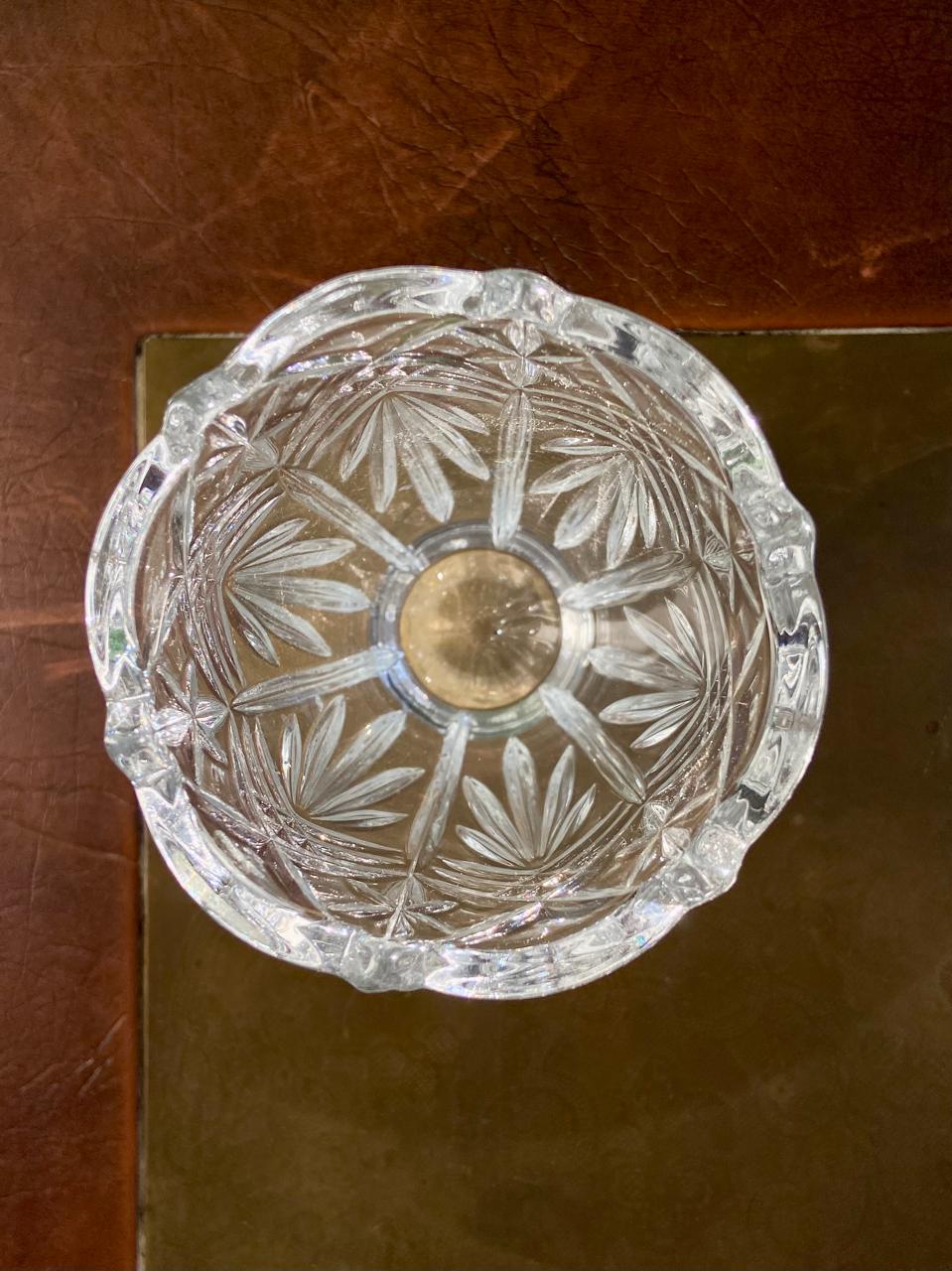 Vaso em cristal lapidado com ranhuras e losangos — 21 cm (DMCPS_085)