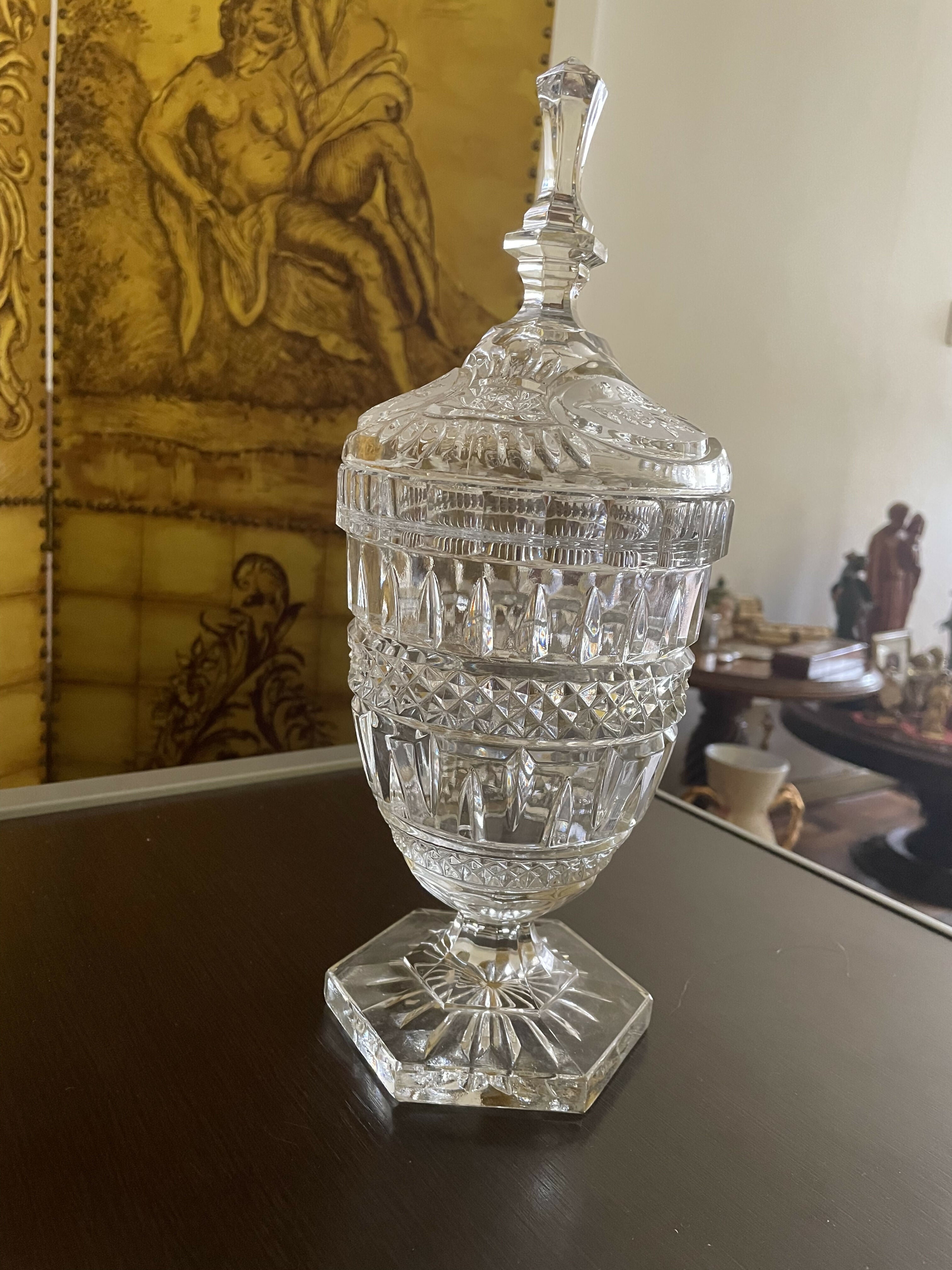 Bombonière alemã antiga vidro lapidado