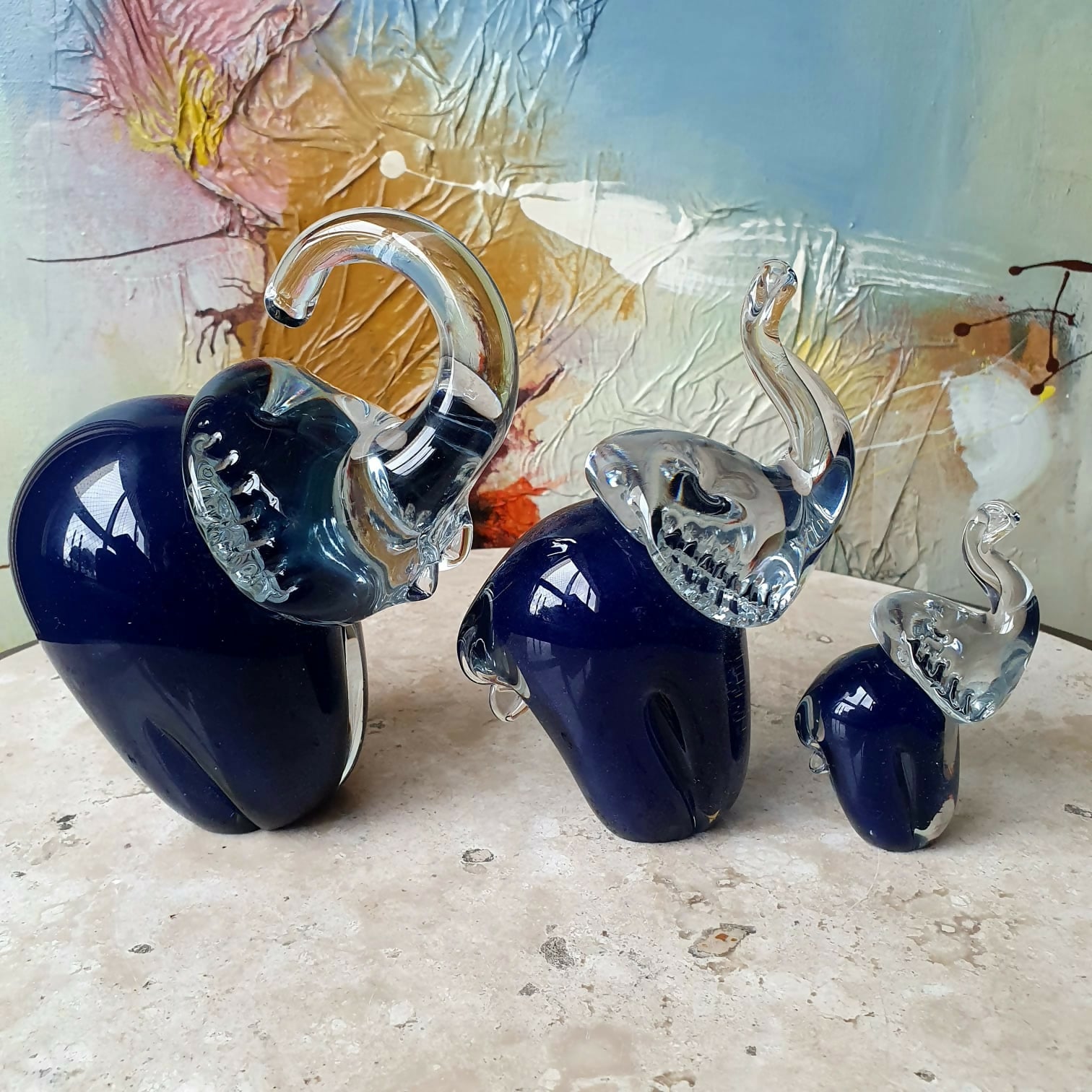 Trio de elefantes azuis em Murano