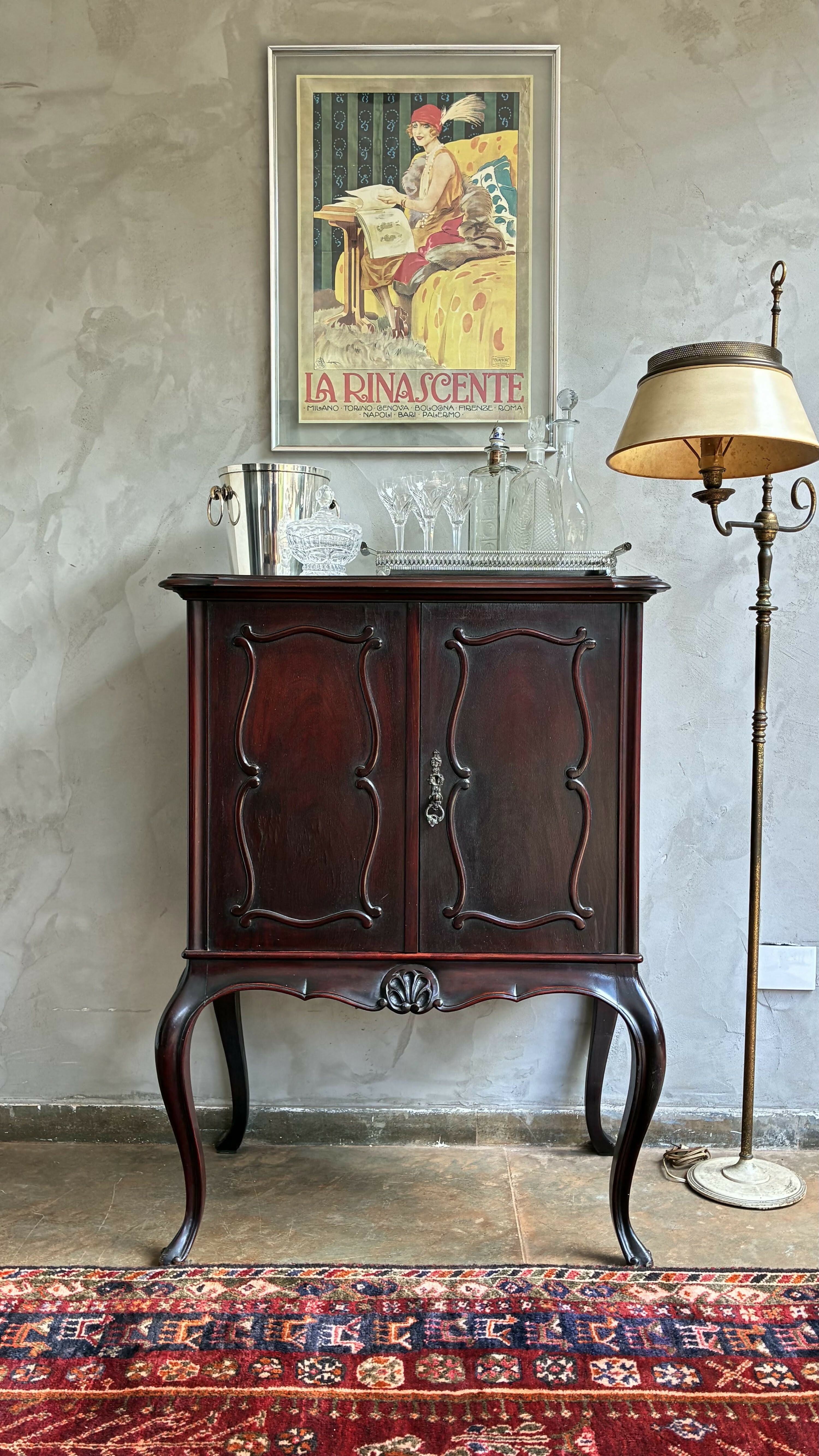 BARZINHO ANTIGO EM MADEIRA