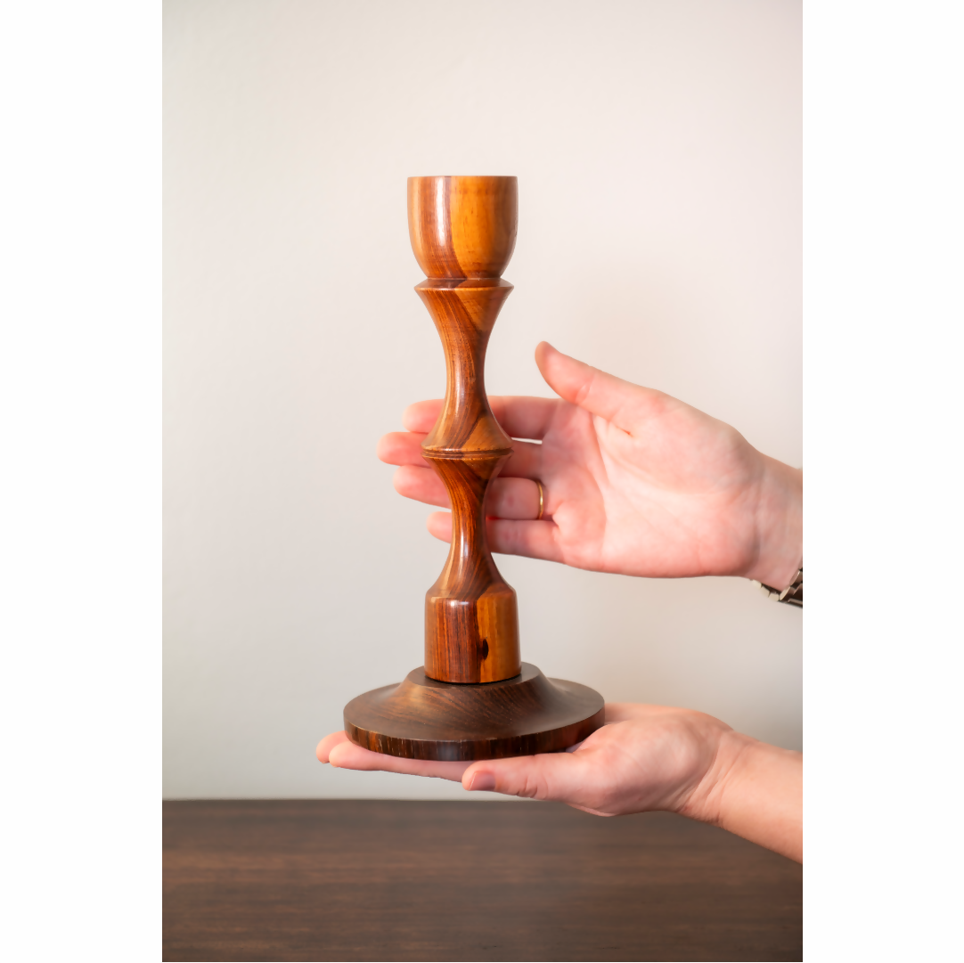 Castiçal em Madeira de Jacarandá Torneada