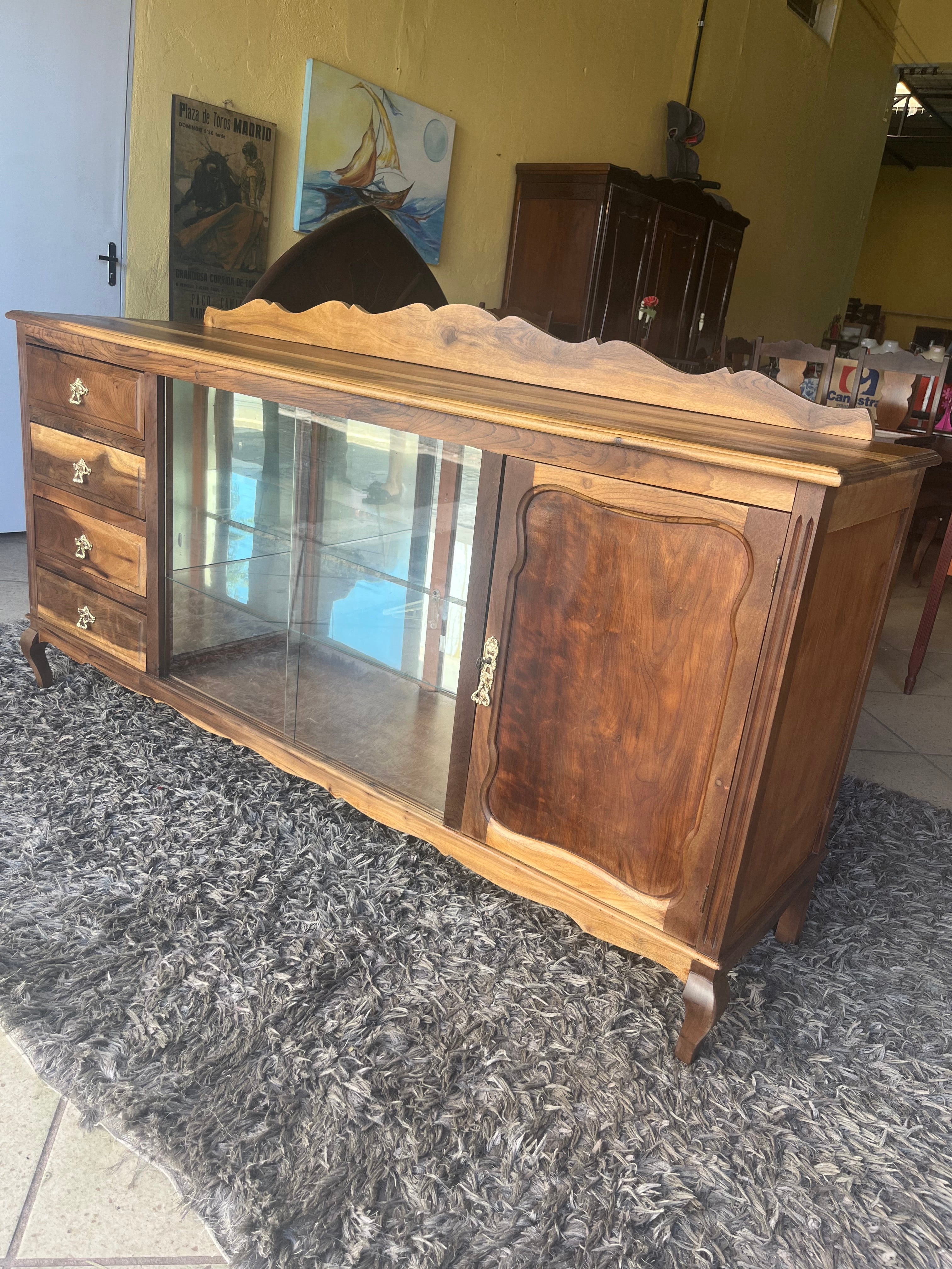 BUFFET DE MADEIRA IMBUIA RESTAURADO