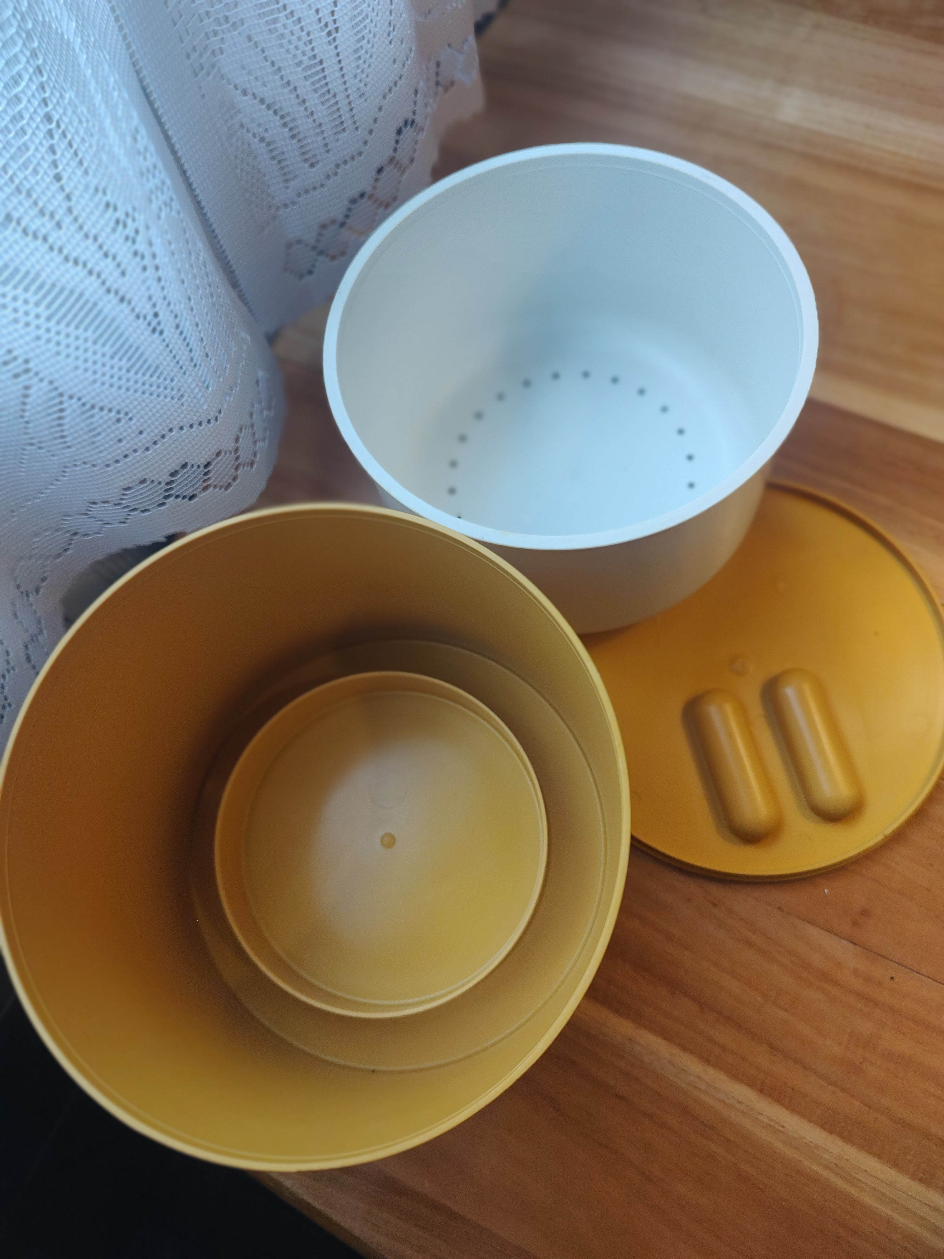 Antigo Balde de Gelo Amarelo da Linha Eva de Jorge Zalszupin (sem pinça)
