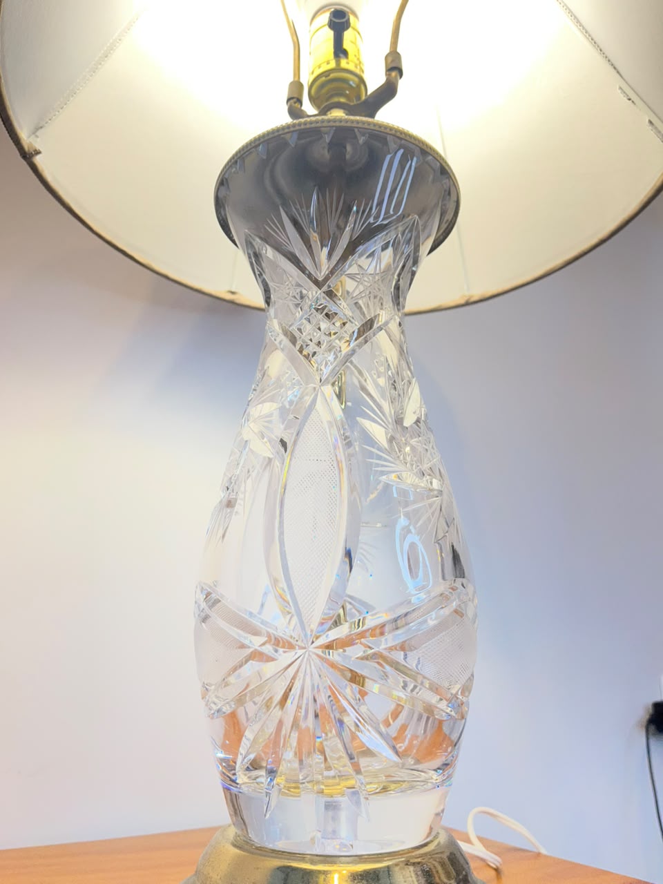 Abajur Vintage com Corpo em Cristal Lapidado (sem cúpula) 