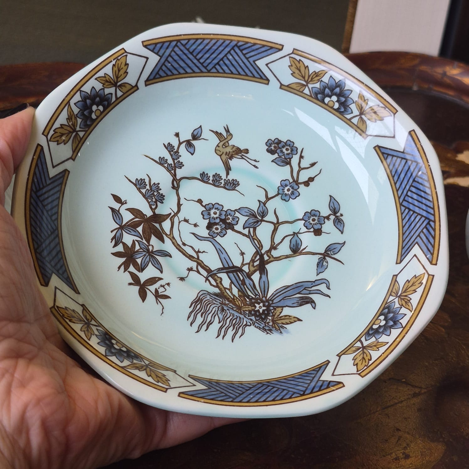 Par de xícaras lindas em faiança ironstone vintage inglesa Adams (grupo Wedgwood). Linha Calyx Ware com o famoso padrão Ming Toi