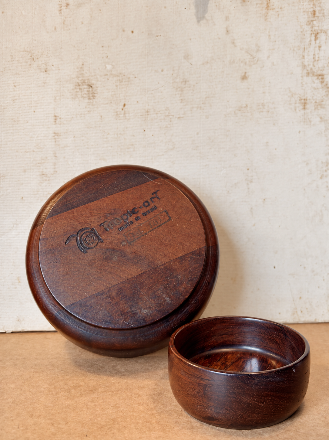 Dupla de bowls redondos em madeira torneada com bowl Tropic-Art (DMCPS_610 + DMCPS_611)